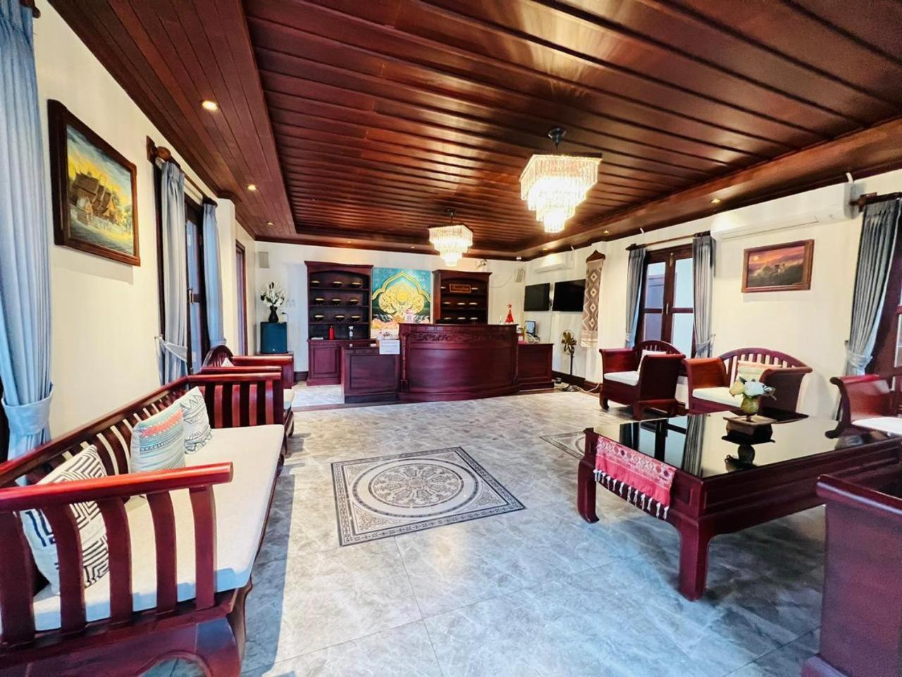 Houngvilai Hotel