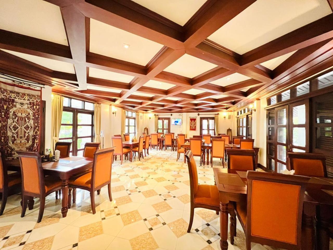 Houngvilai Hotel