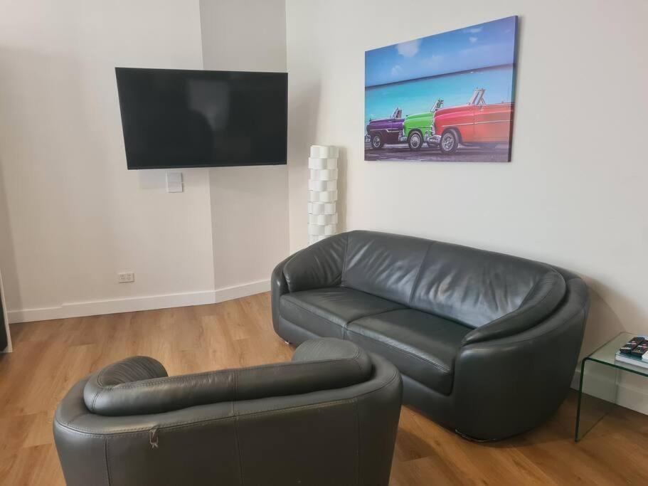 Modern studio in heart of Mooloolaba