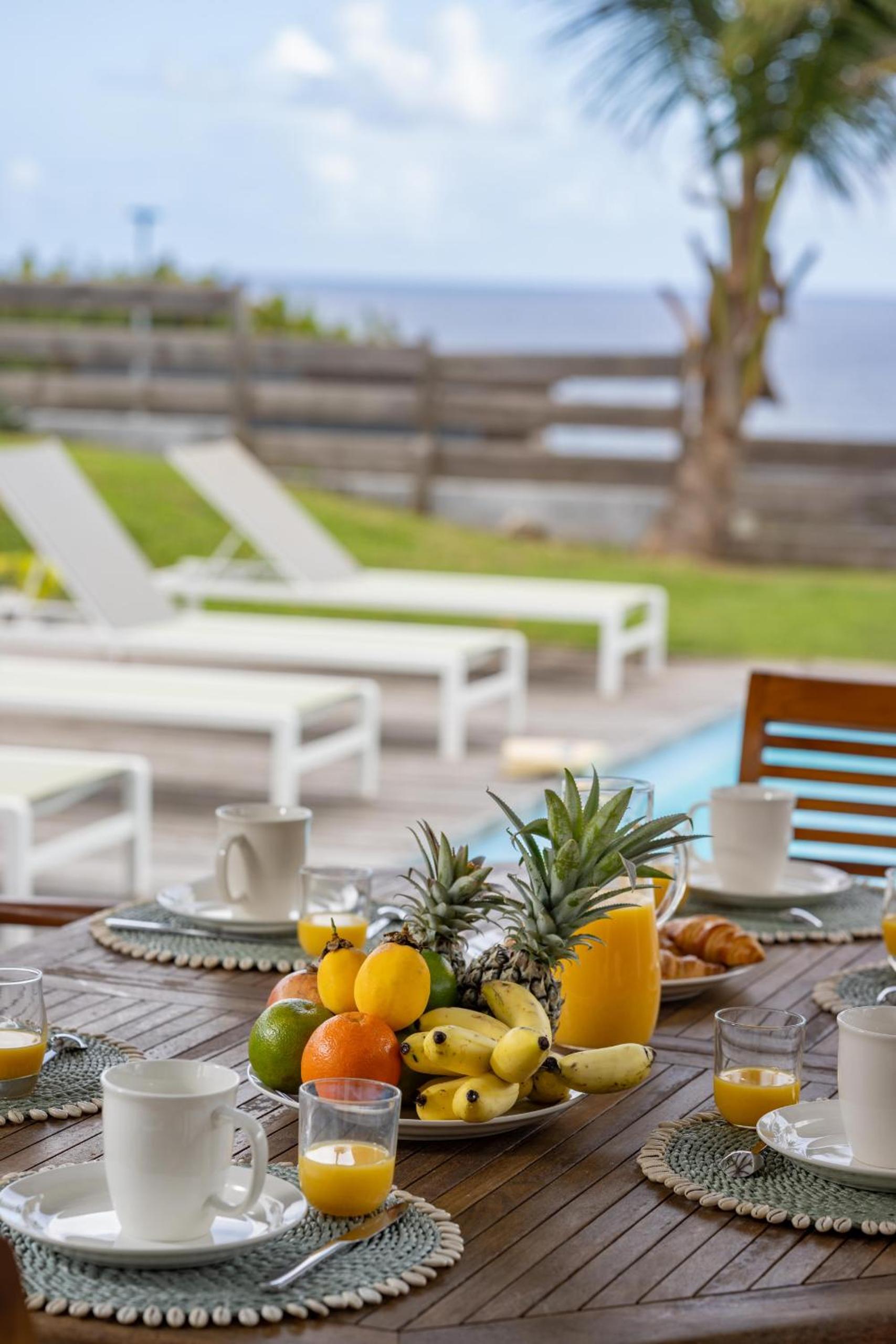 Villa Le Petit Prince - Vue sur Mer, Piscine view 2