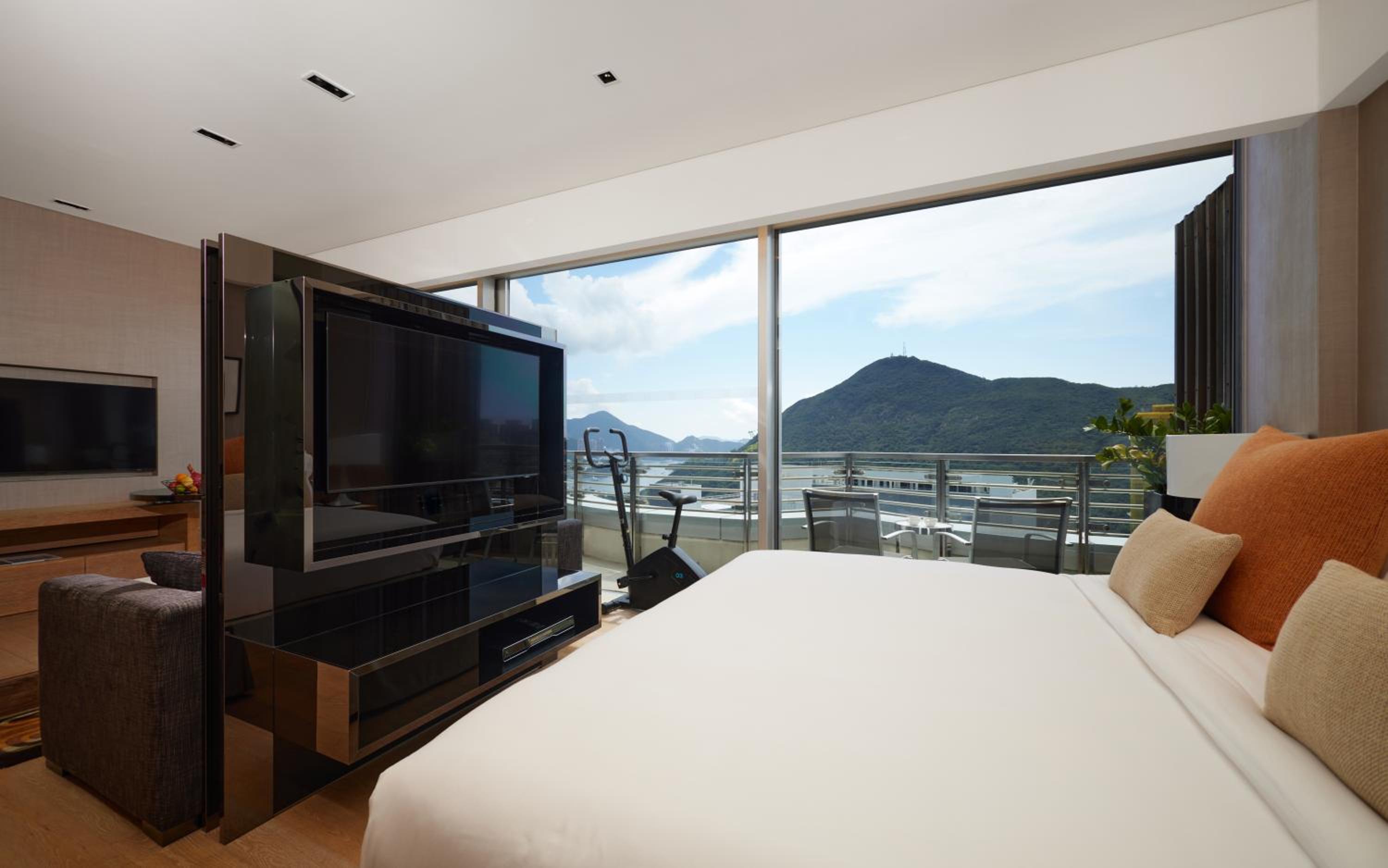 Nina Hotel Island South