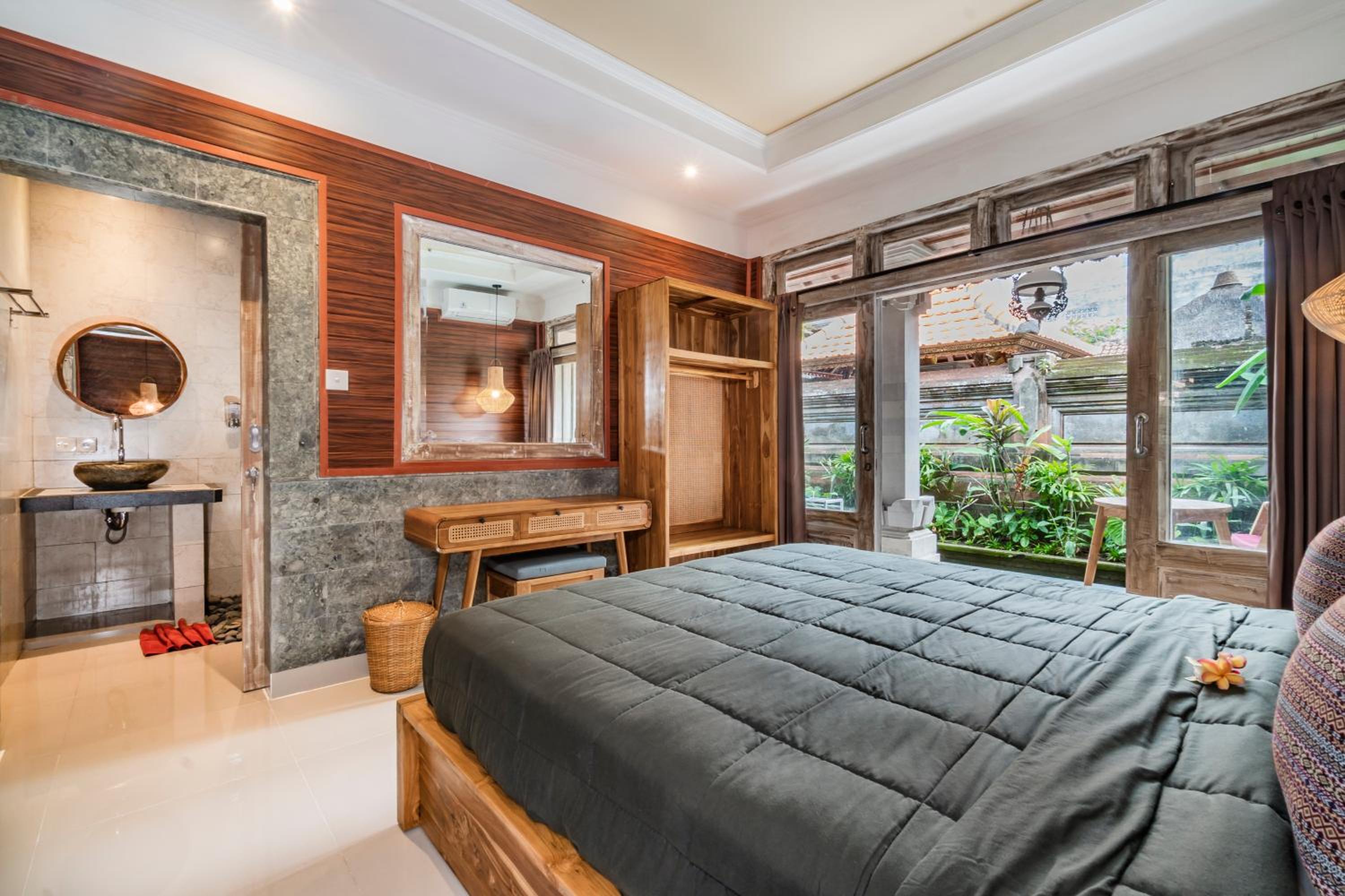 Tama Homestay