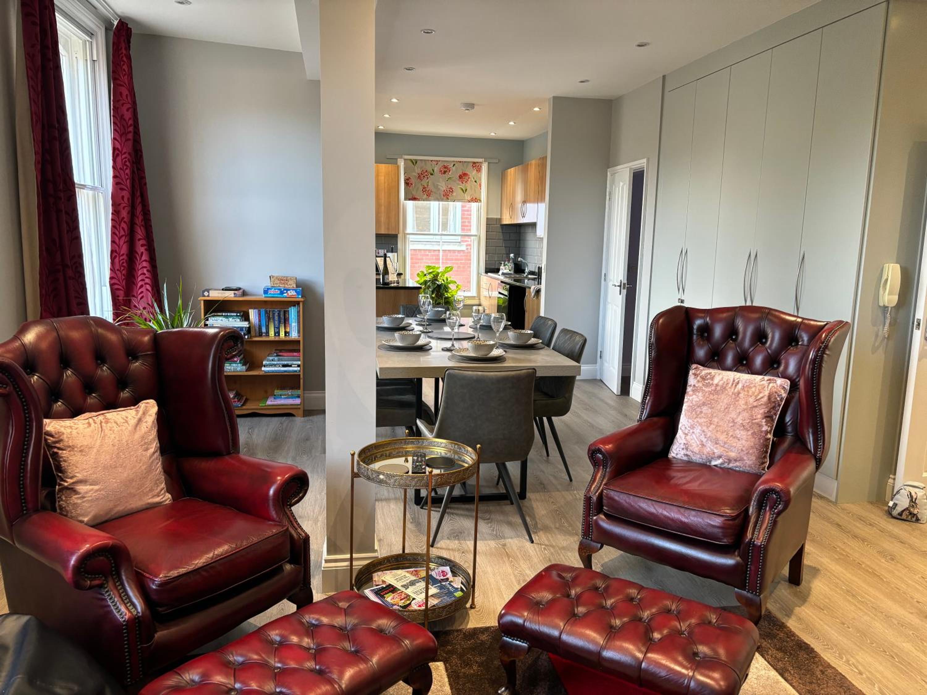 Clarendon Luxury Apartment