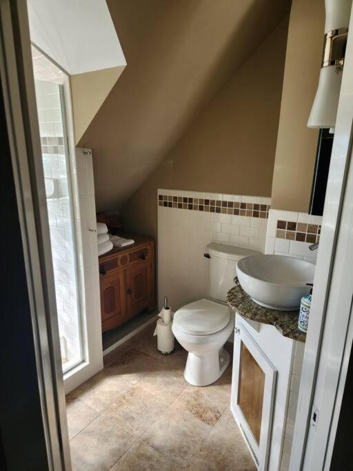 Albany Vacations - The Lincoln House - Property Image 5