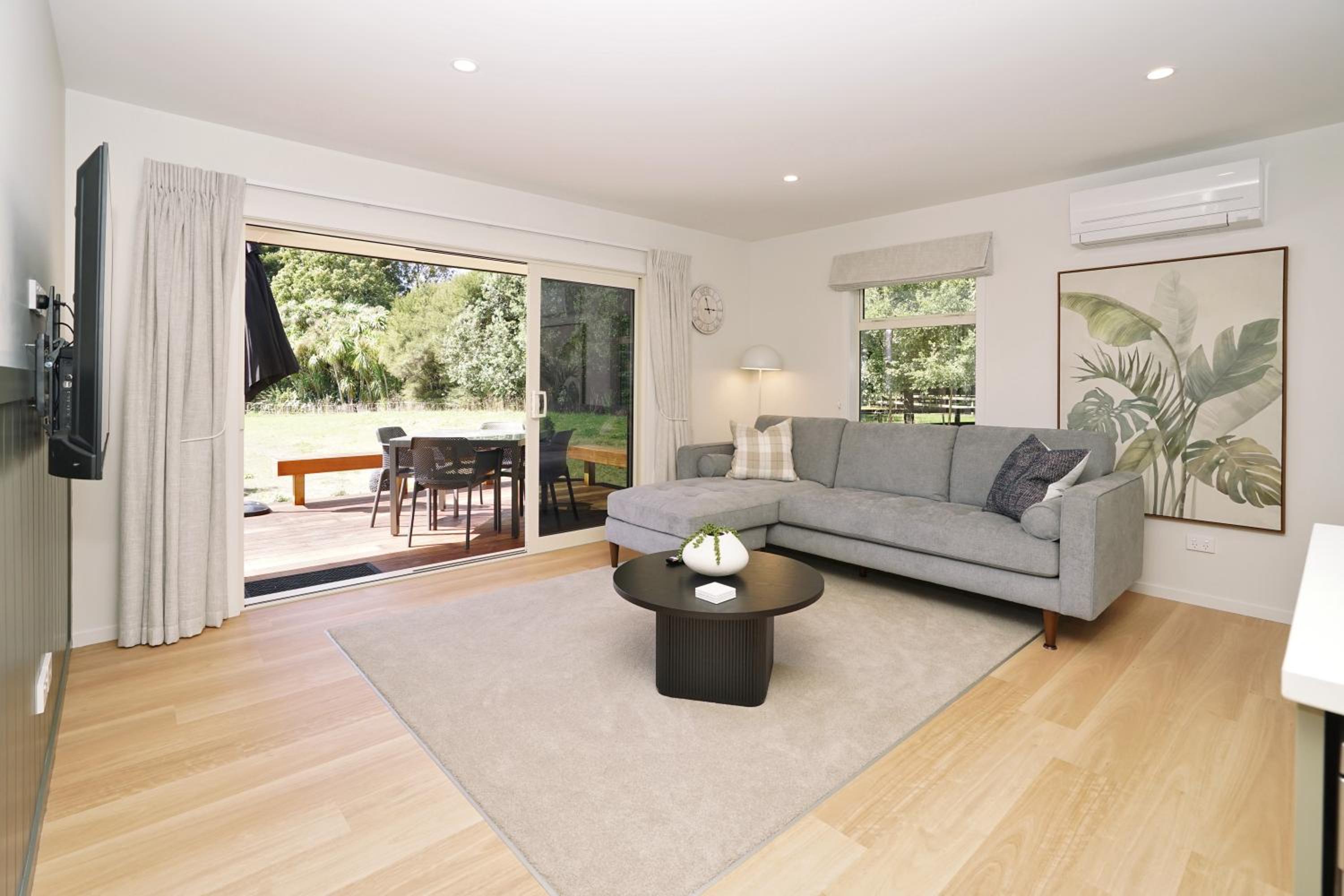 Rural Eco Escape in Hamilton Getaway with EV view 2