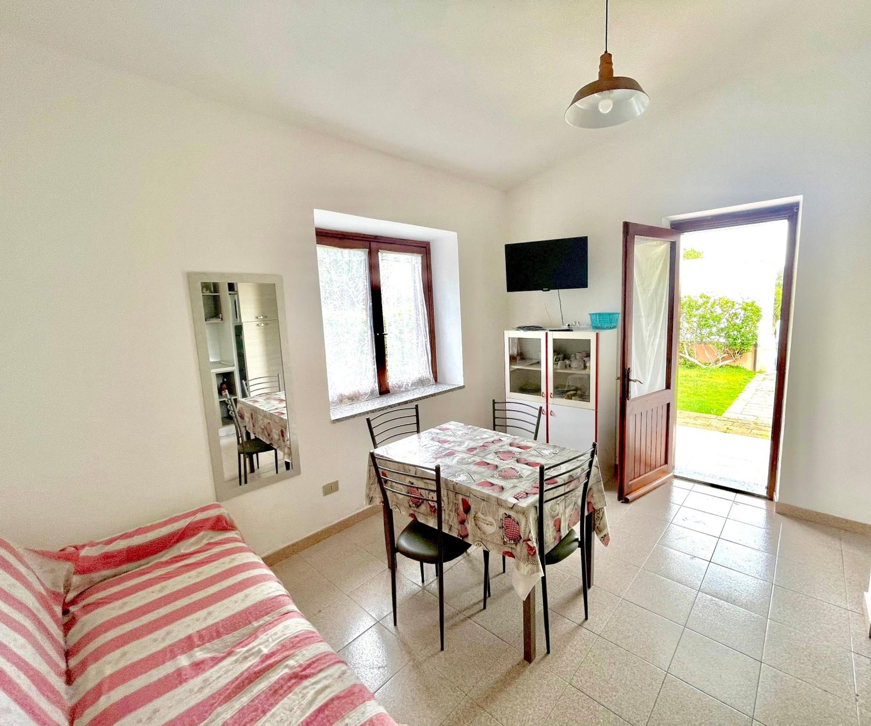 ISS Travel, La Mendula Holiday Home, 2 bedrooms-apartments with private outdoor area view 4