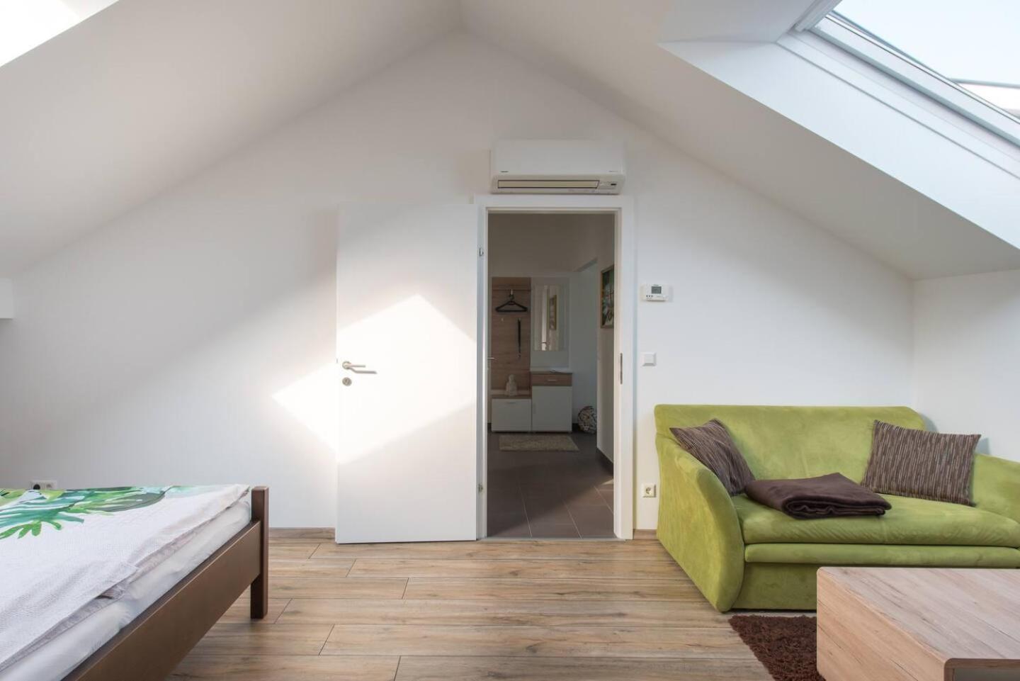 Helles gemütliches Apartment V5