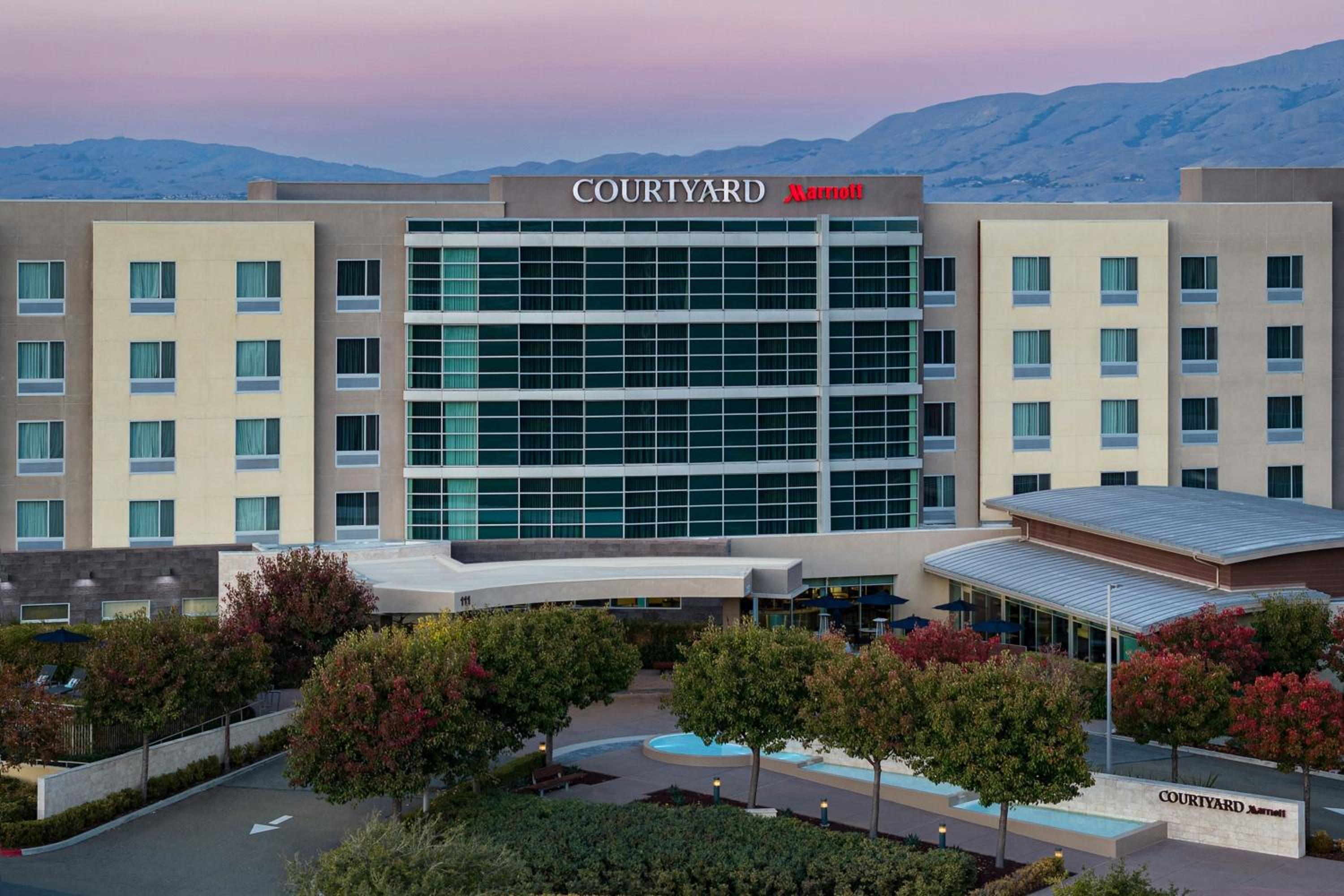 San Jose Vacations - Courtyard by Marriott San Jose North/ Silicon Valley - Property Image 1