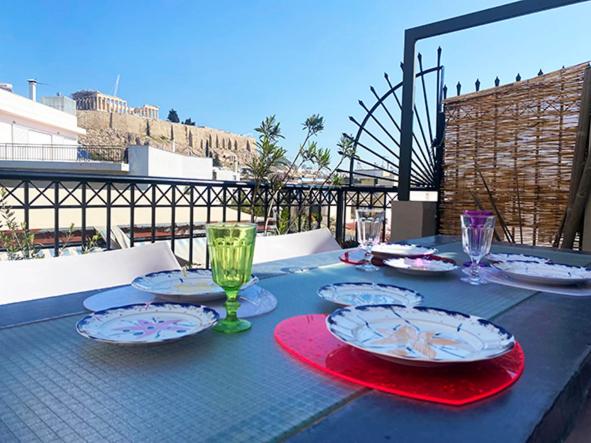 Arthome Acropolis