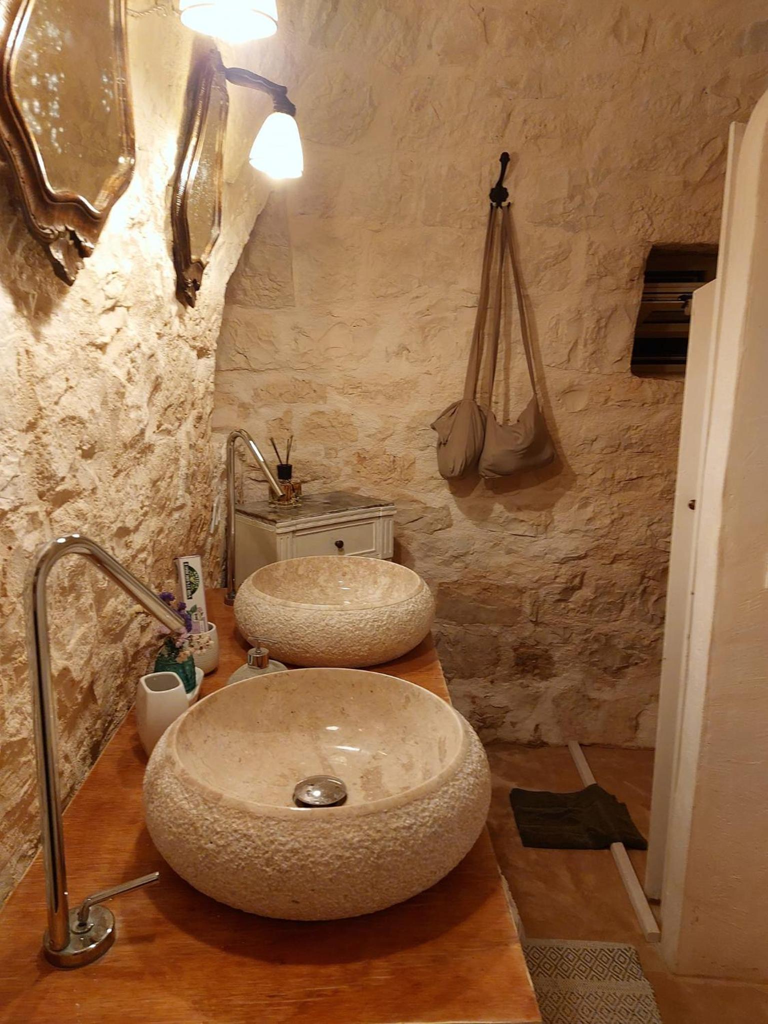 Conibianchi Trulli & YurtArt House photo 3