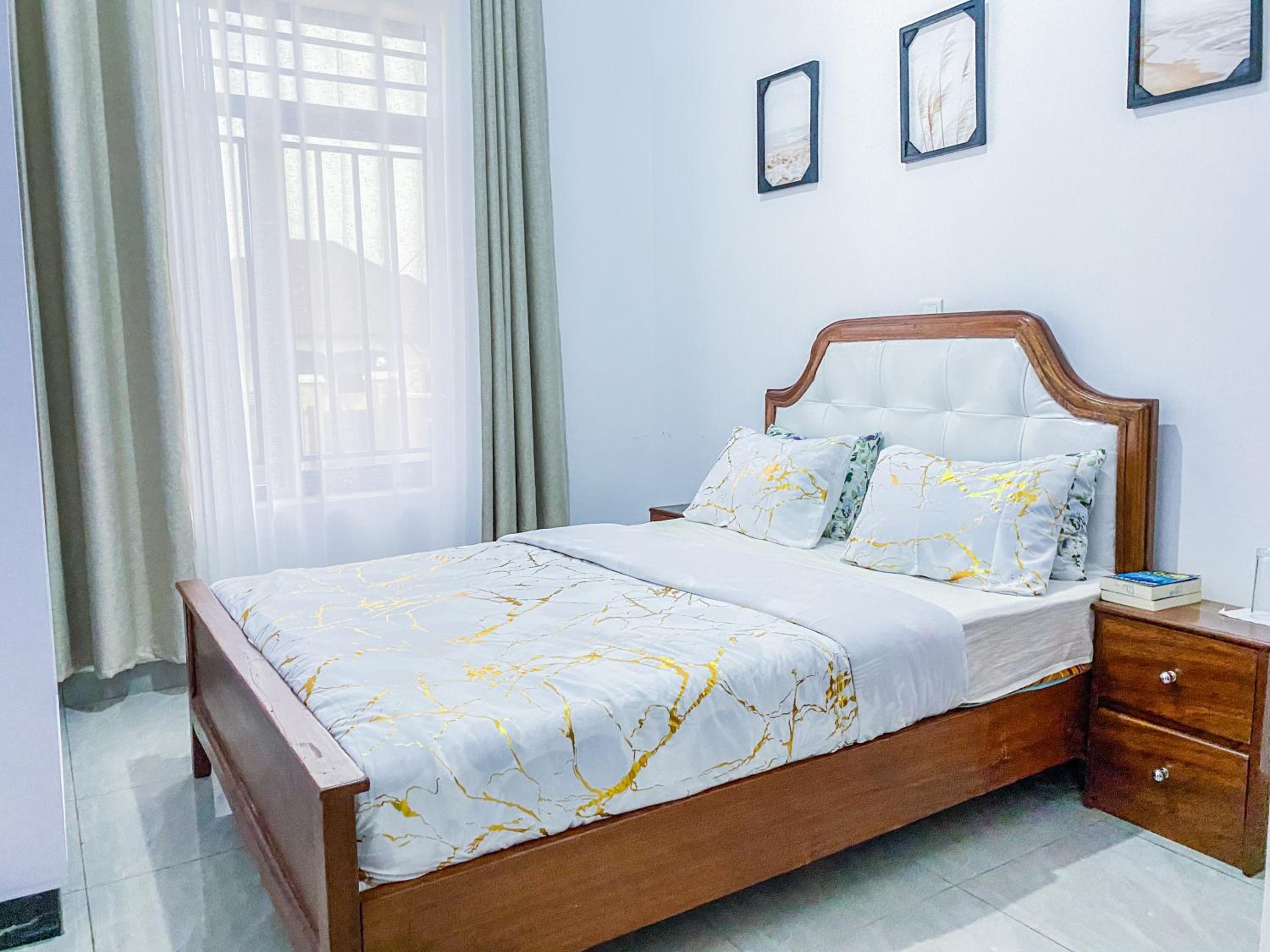 Douglas Home view 5