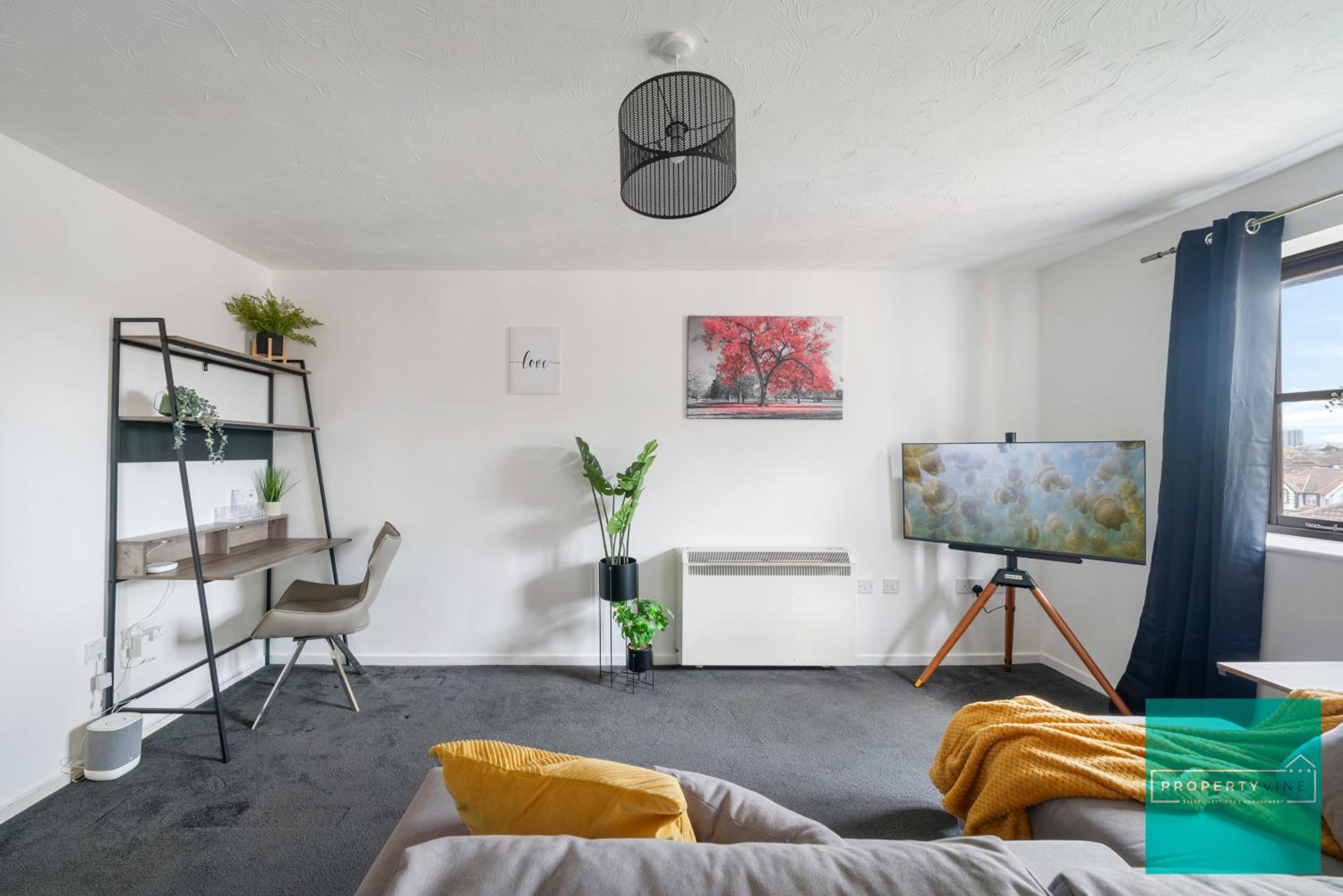 Luxury 2 bed, 2 bath apartment in North London