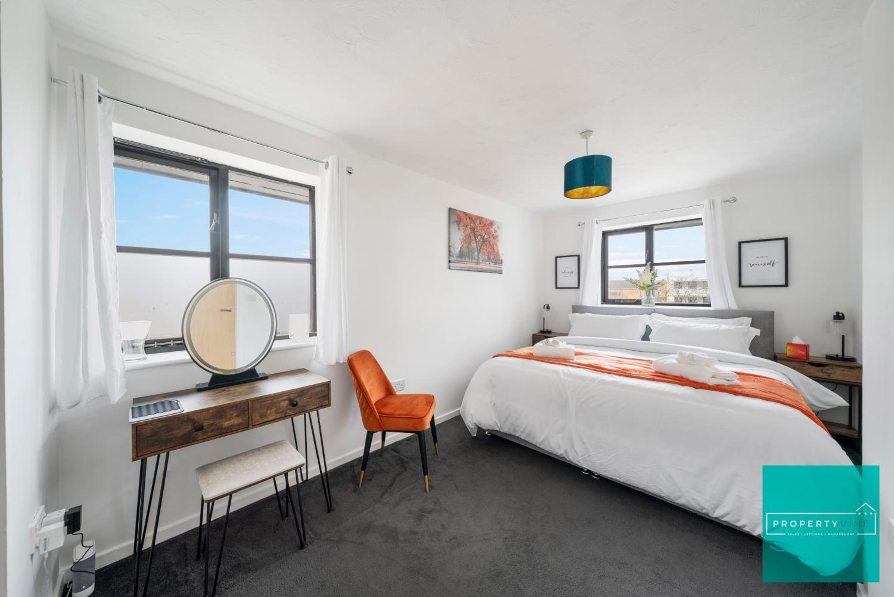 Luxury 2 bed, 2 bath apartment in North London