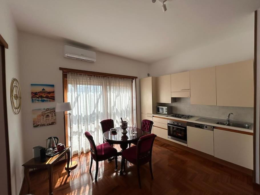 Lovely Terrace Aurelia