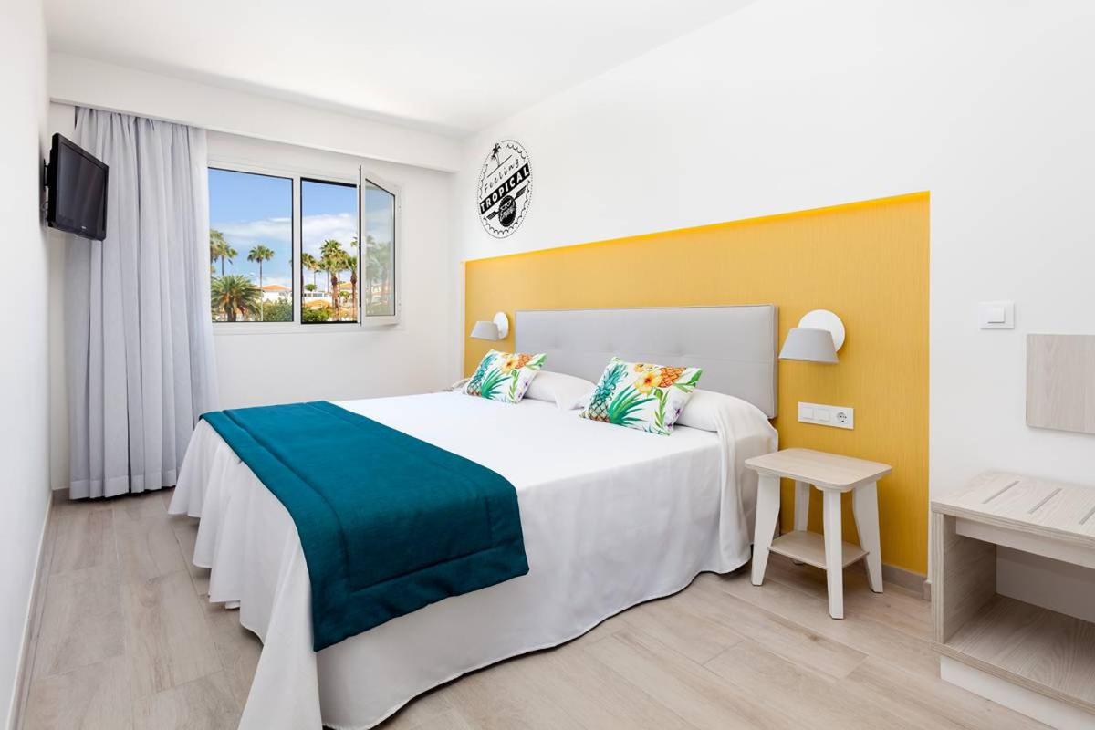 Apartamentos Tropical Park