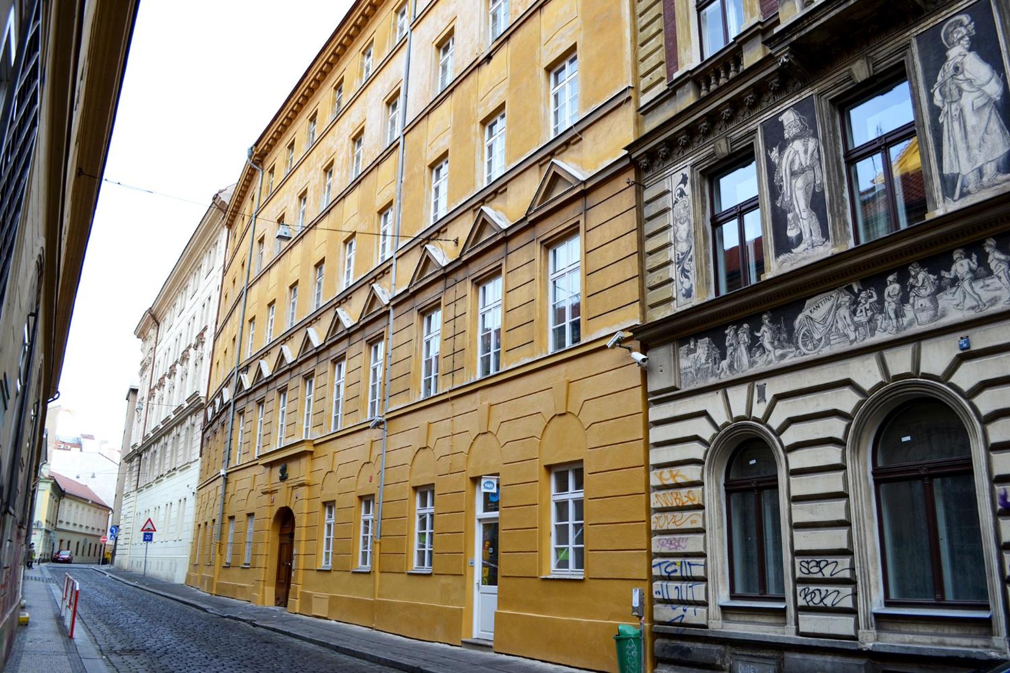 Colonial Ruterra 2BDR Apartment
