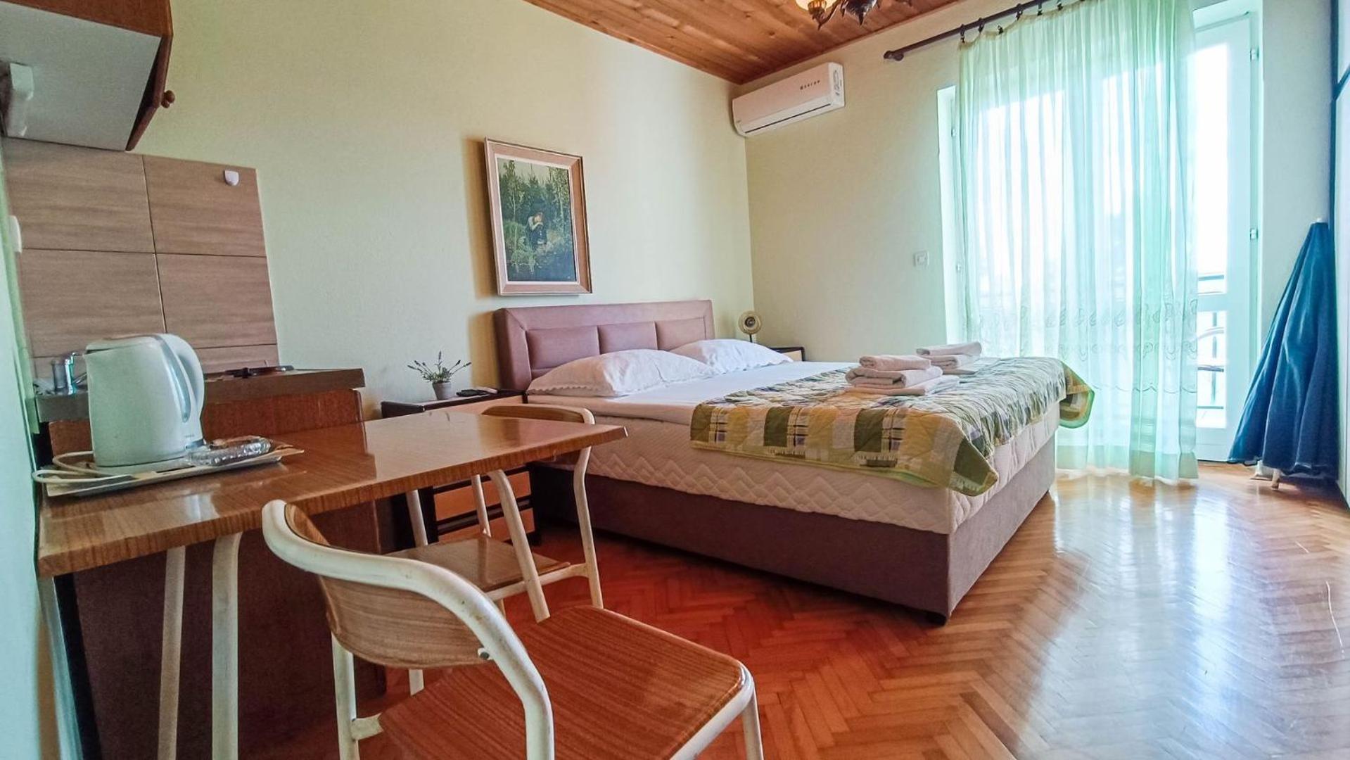 Apartments Ines - 15 meters from the beach