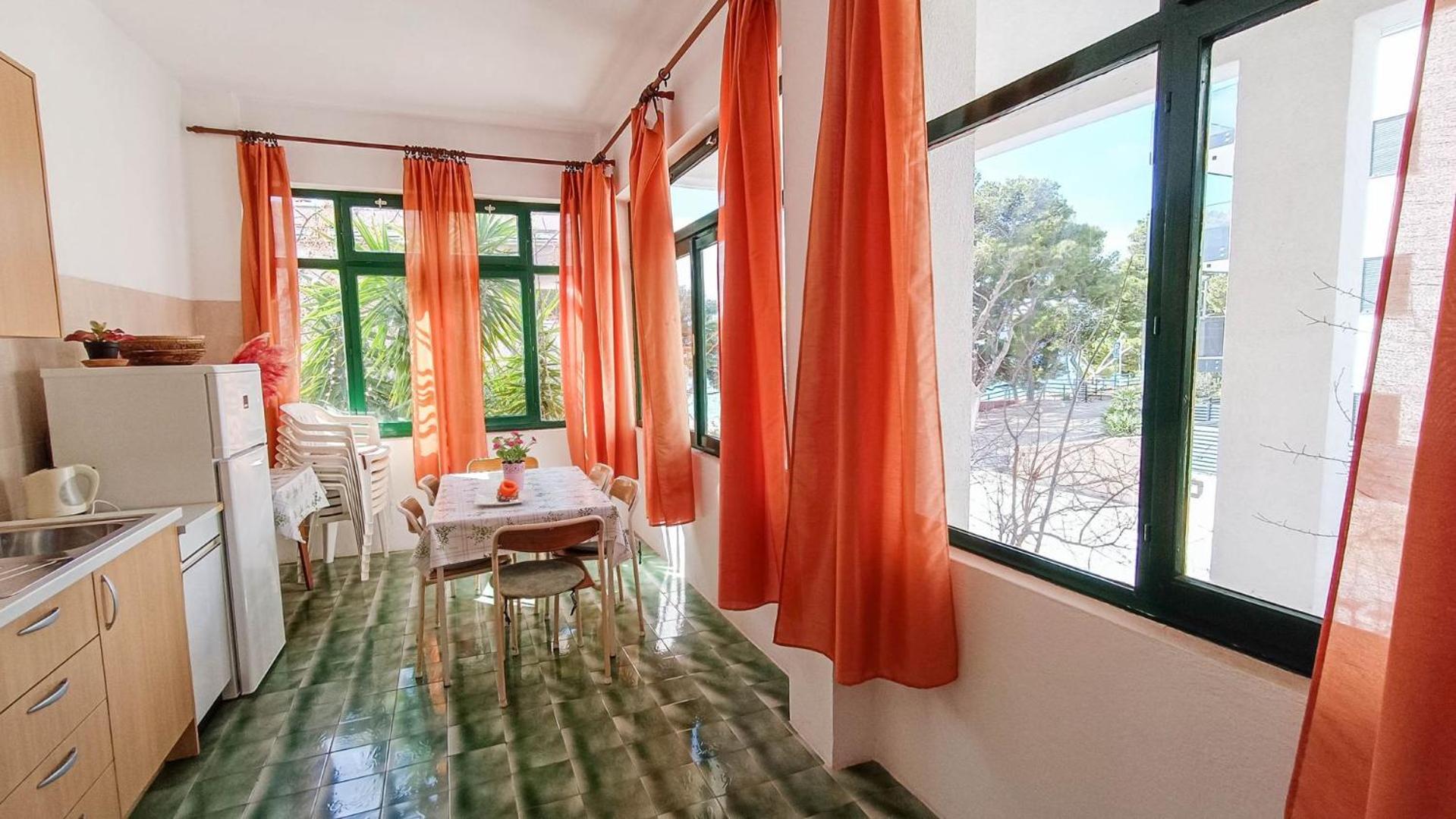Apartments Ines - 15 meters from the beach