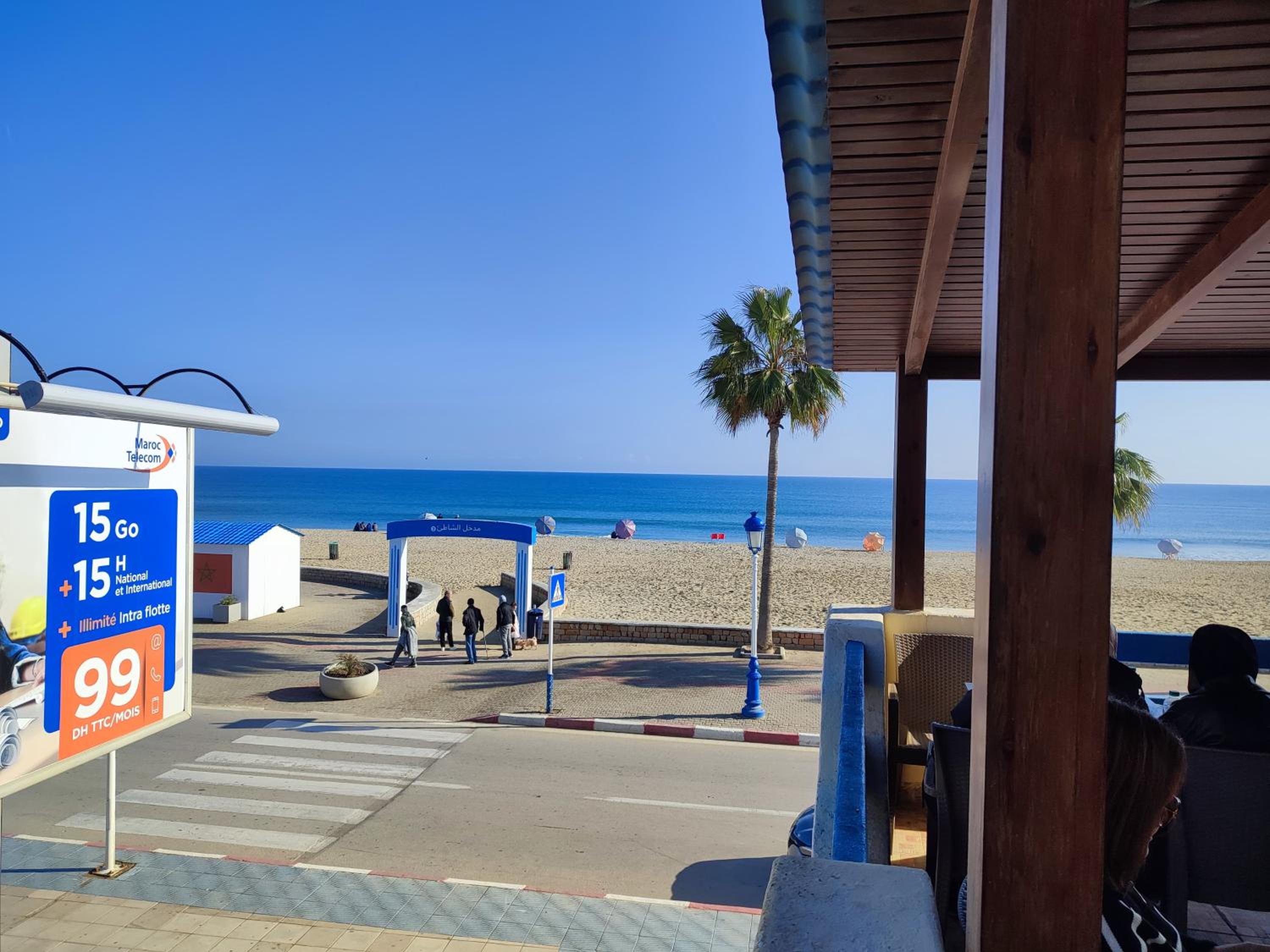 Appartement de Charme à Martil - 60m2, 2 Chambres, Salon Marocain, Vue sur Mer, Proche Plage view 2