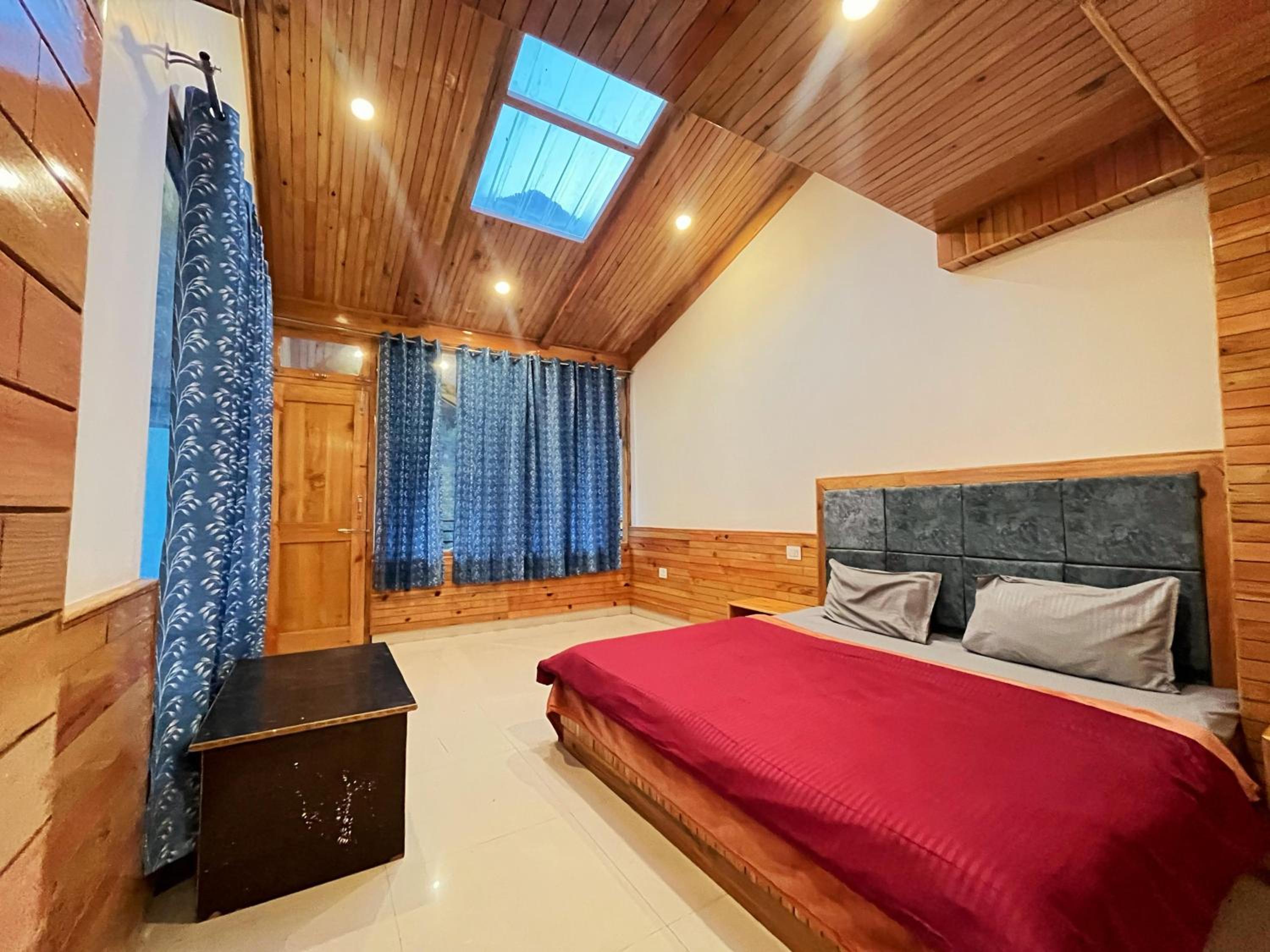 Blue Moon Homestay Kasol view 5