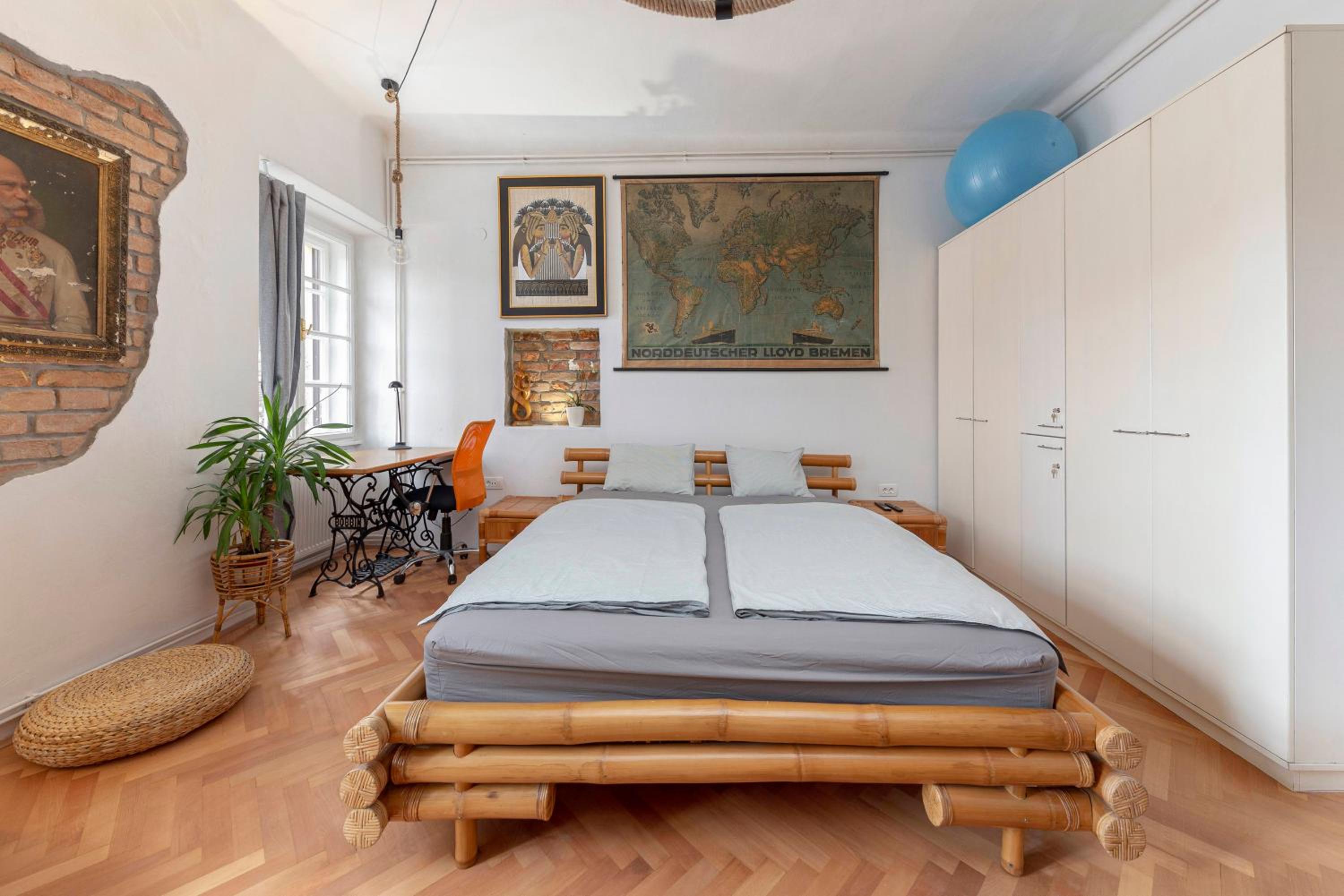 Historical Caserne Apartment