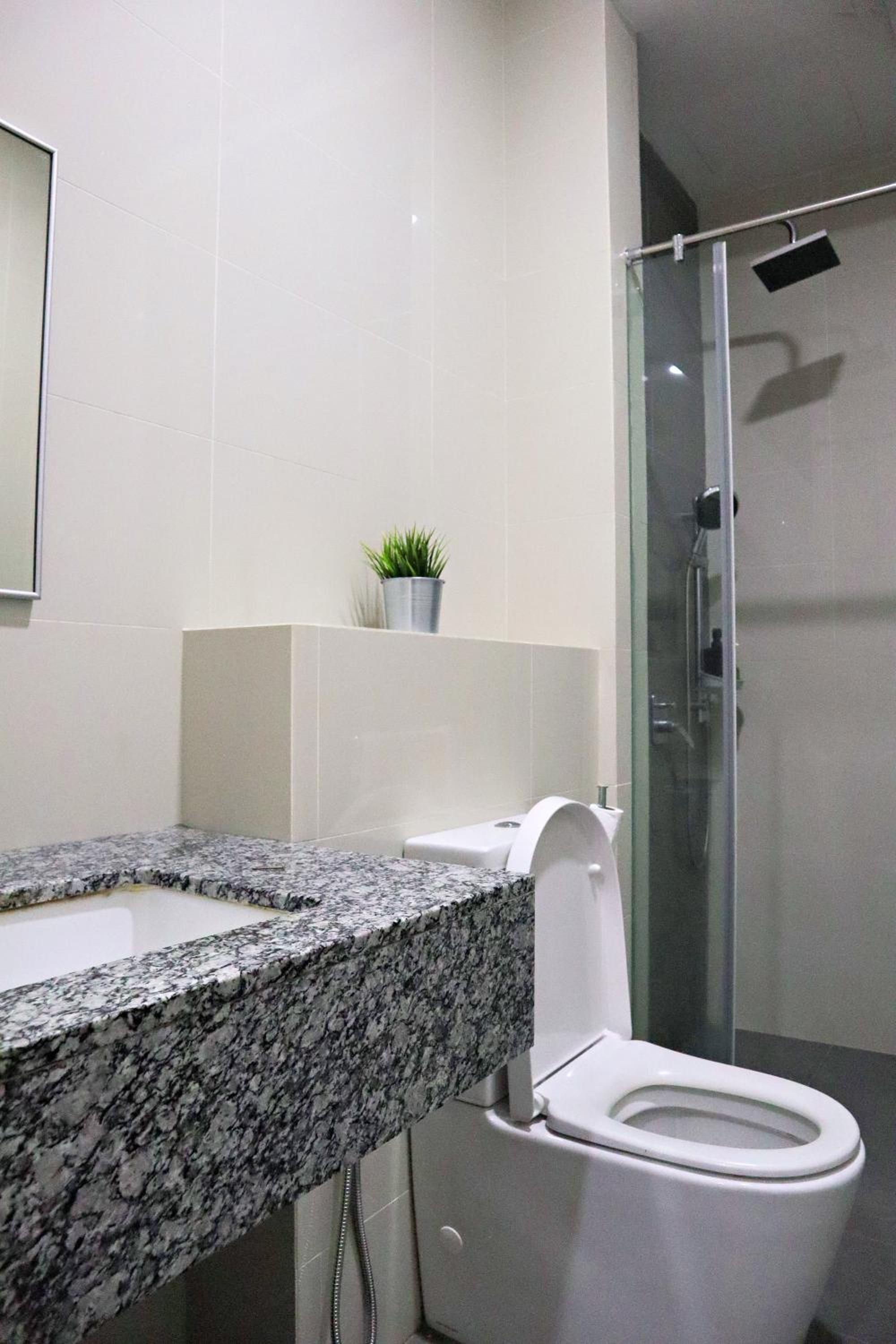 5 pax Santorini Colour Themed Suite at Paradigm Mall,PJ photo 6