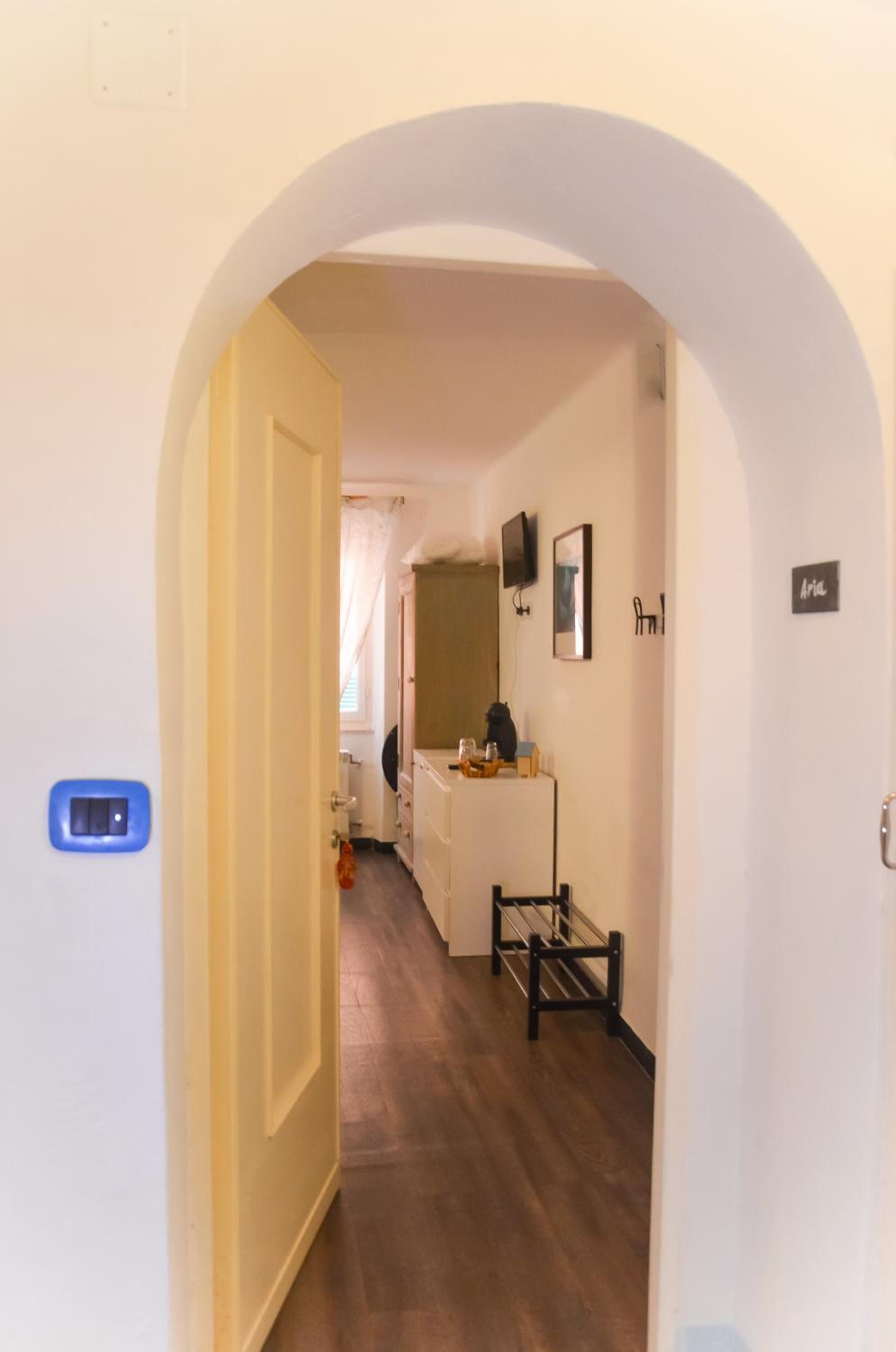 DEMIVIE GUESTHOUSE