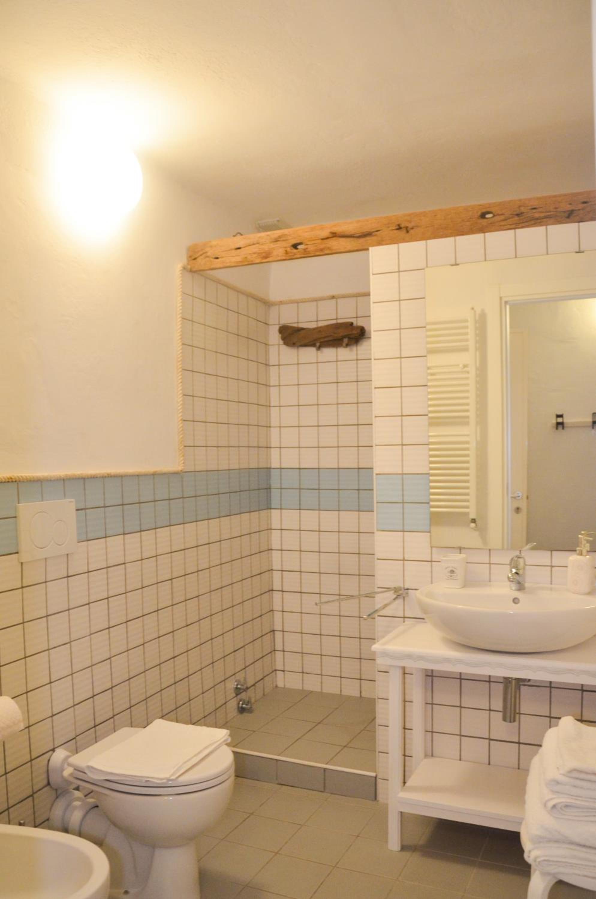 DEMIVIE GUESTHOUSE