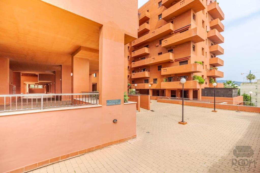 Room City Estepona Balcones Mar