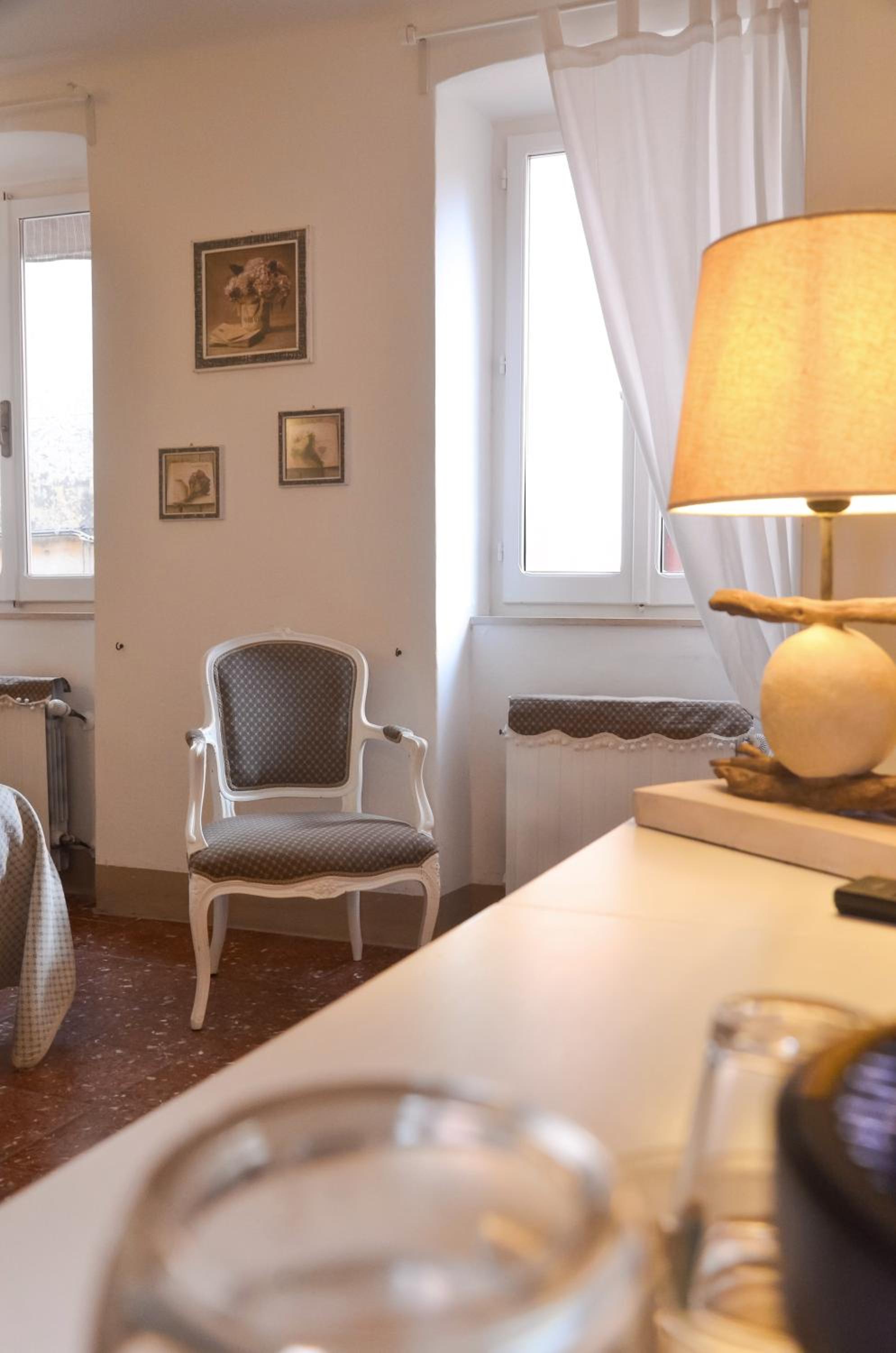 DEMIVIE GUESTHOUSE