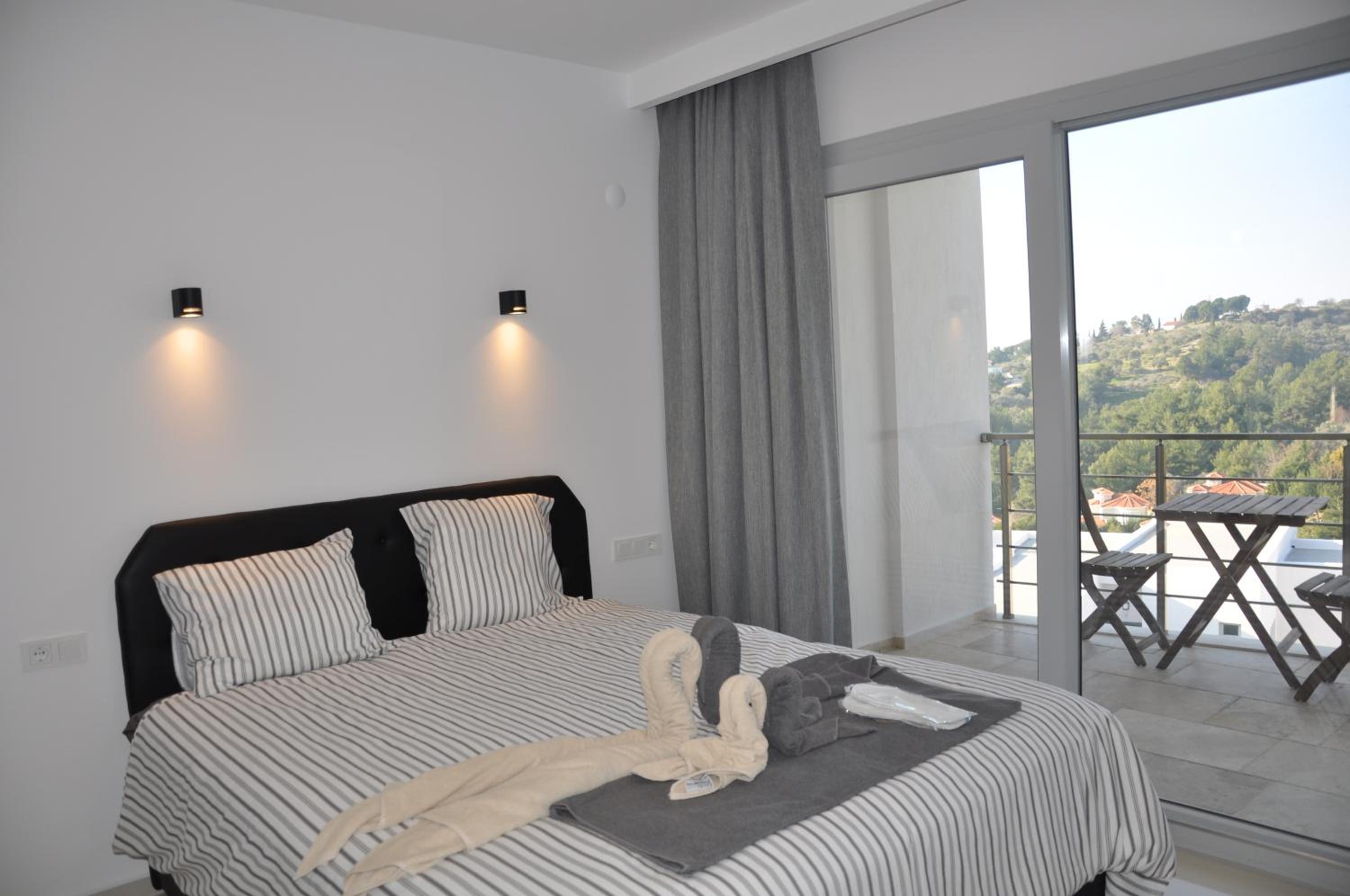 Lavender Residence - Image 30