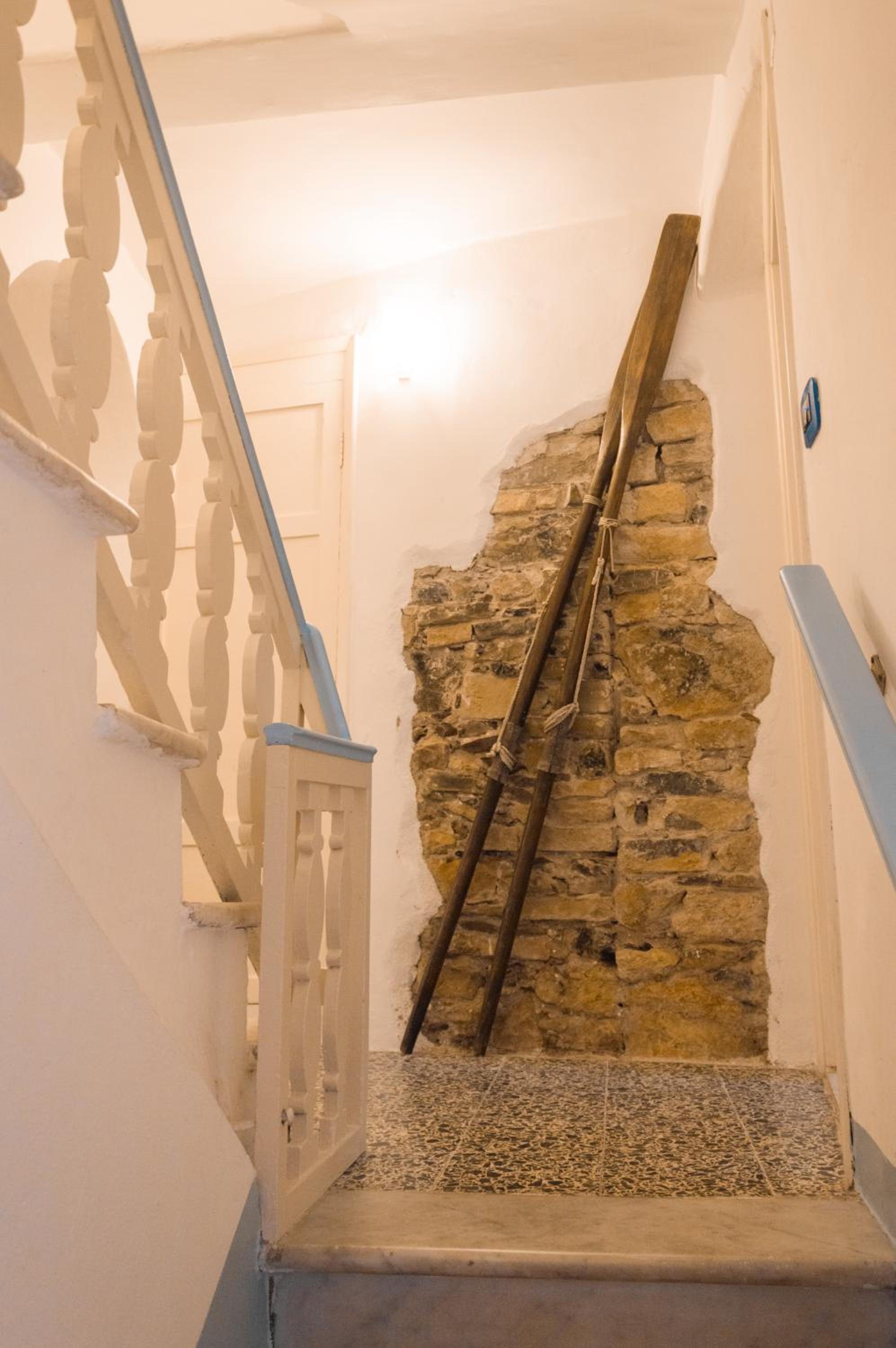 DEMIVIE GUESTHOUSE