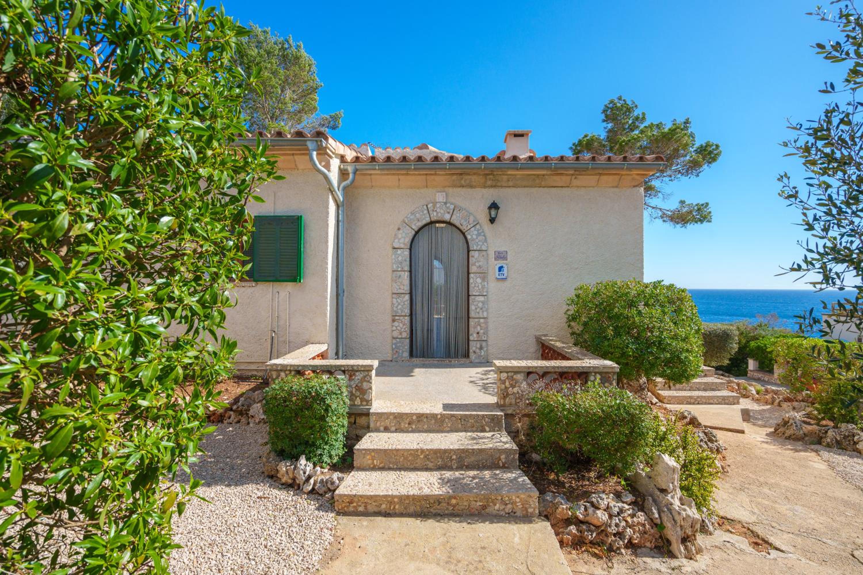 G399 Can Pubila by Mallorca Villa Selection