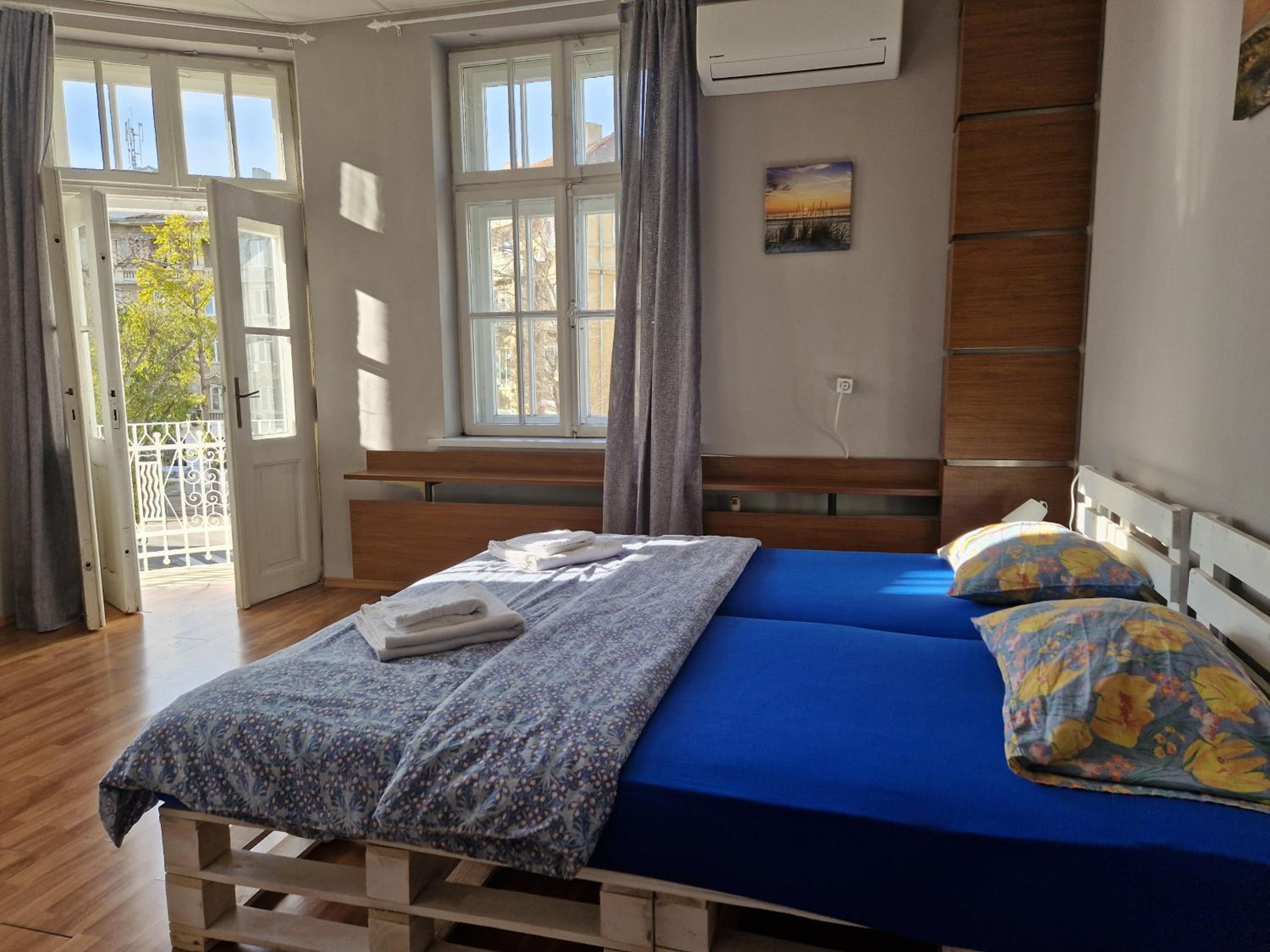 Lambo's Corner Varna - Guest Rooms