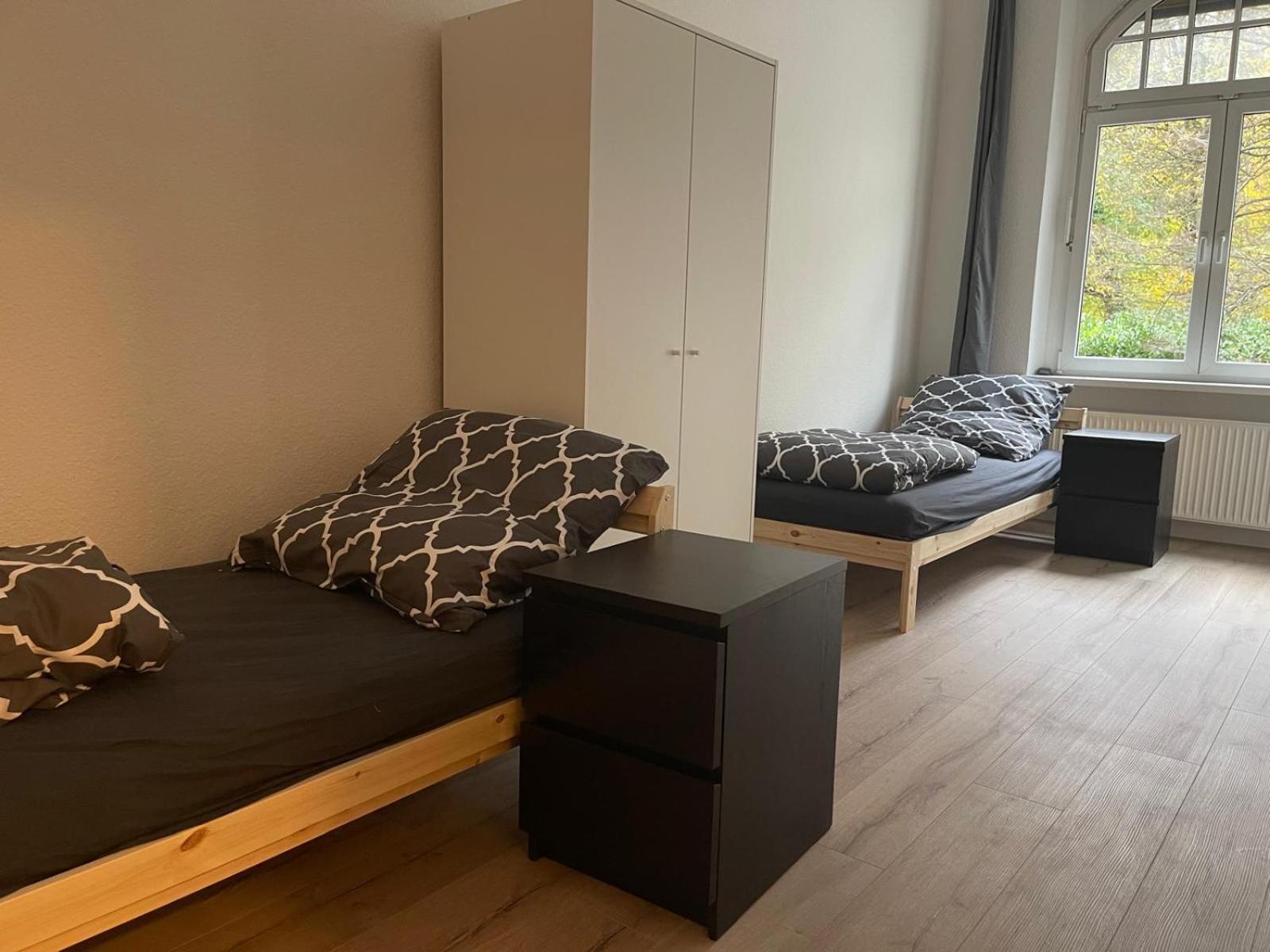 Schönebecker Straße 16 en Wuppertal — hotel room