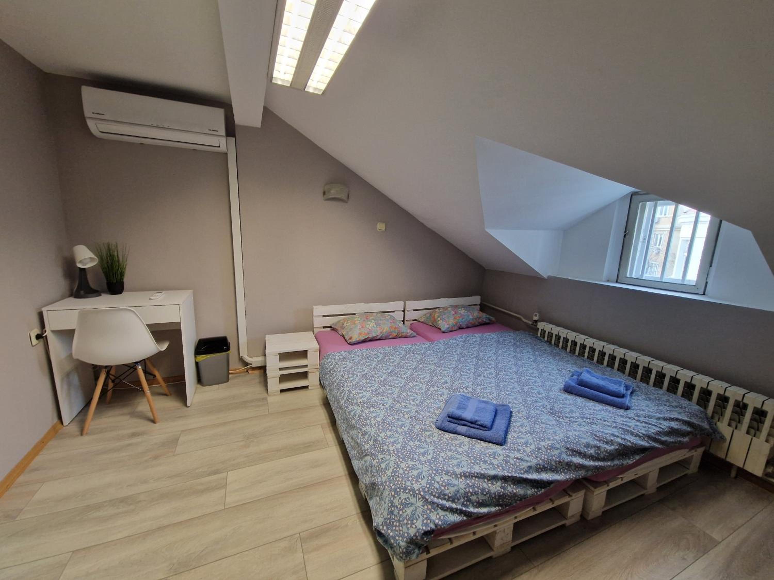 Lambo's Corner Varna - Guest Rooms