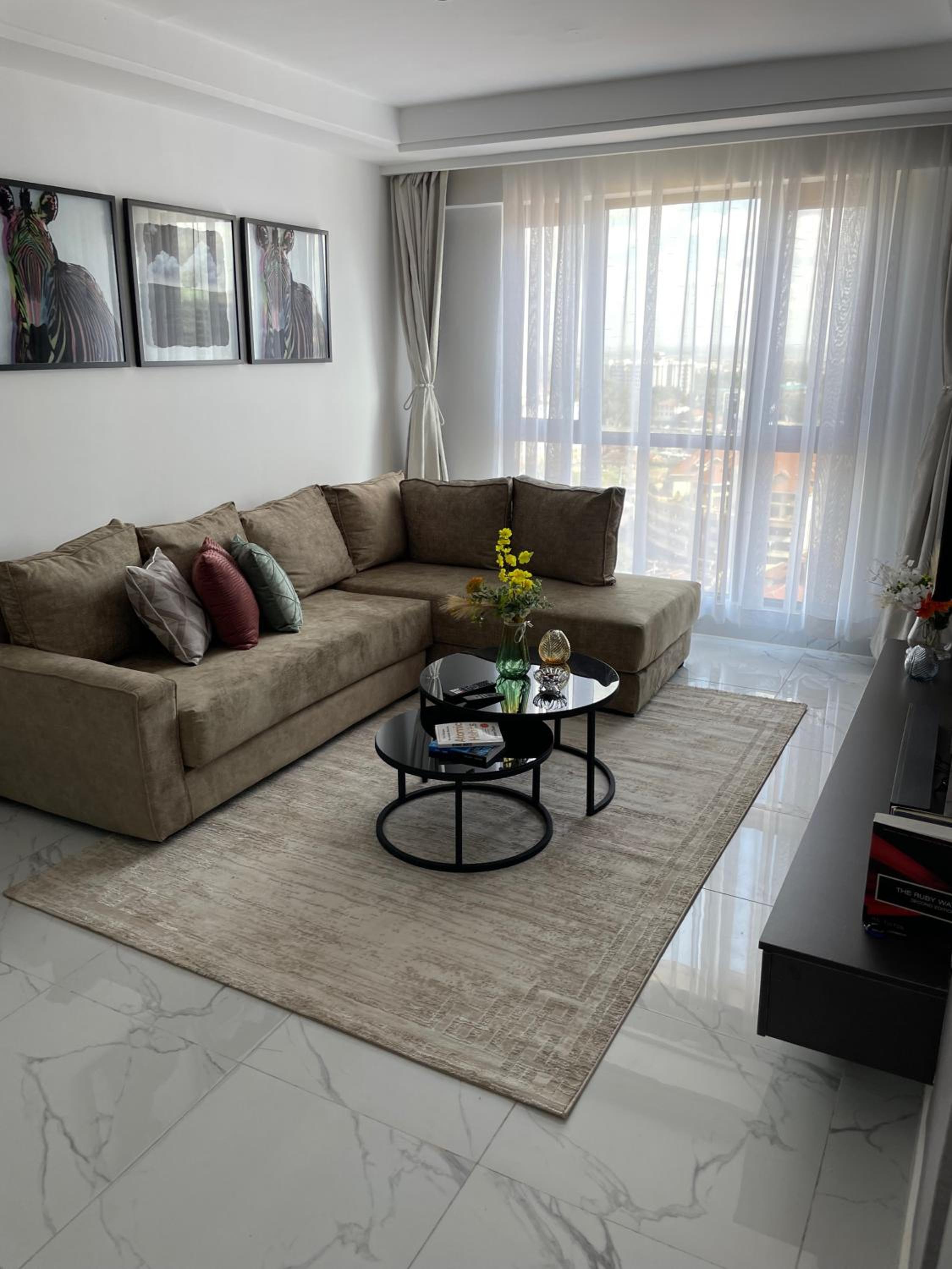 Fluted Nest 16th Floor Wood Avenue- Yaya centre Kilimani view 5