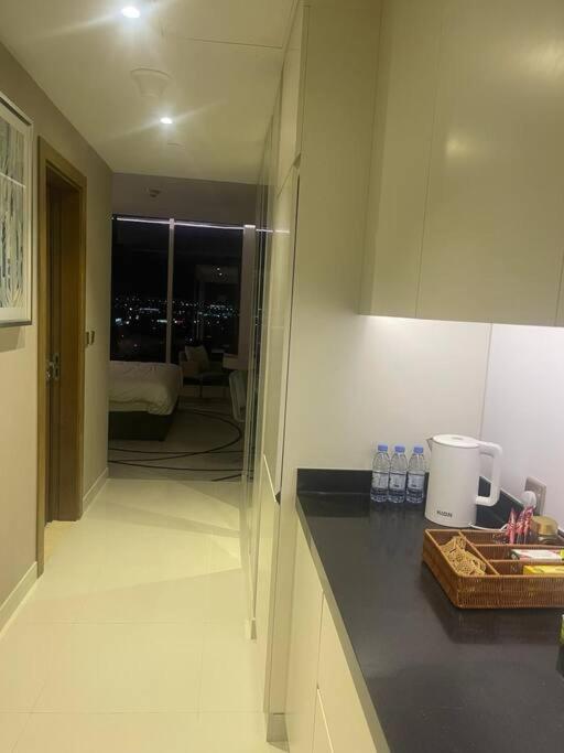 Luxury Tower Studio in Downtown