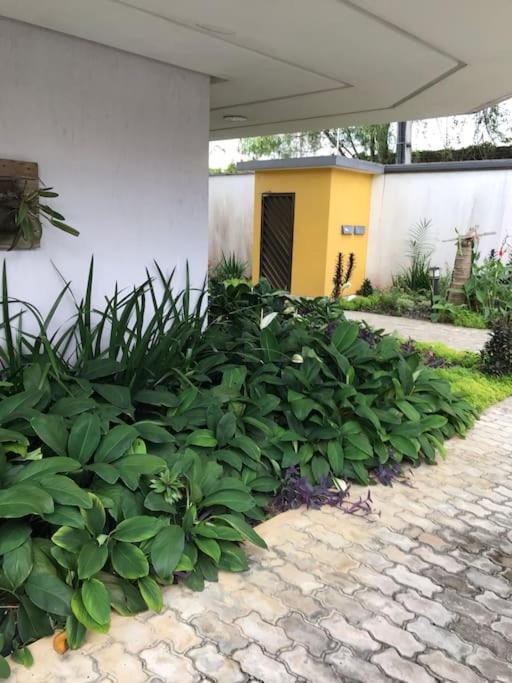 Flat completo próximo ao INPA