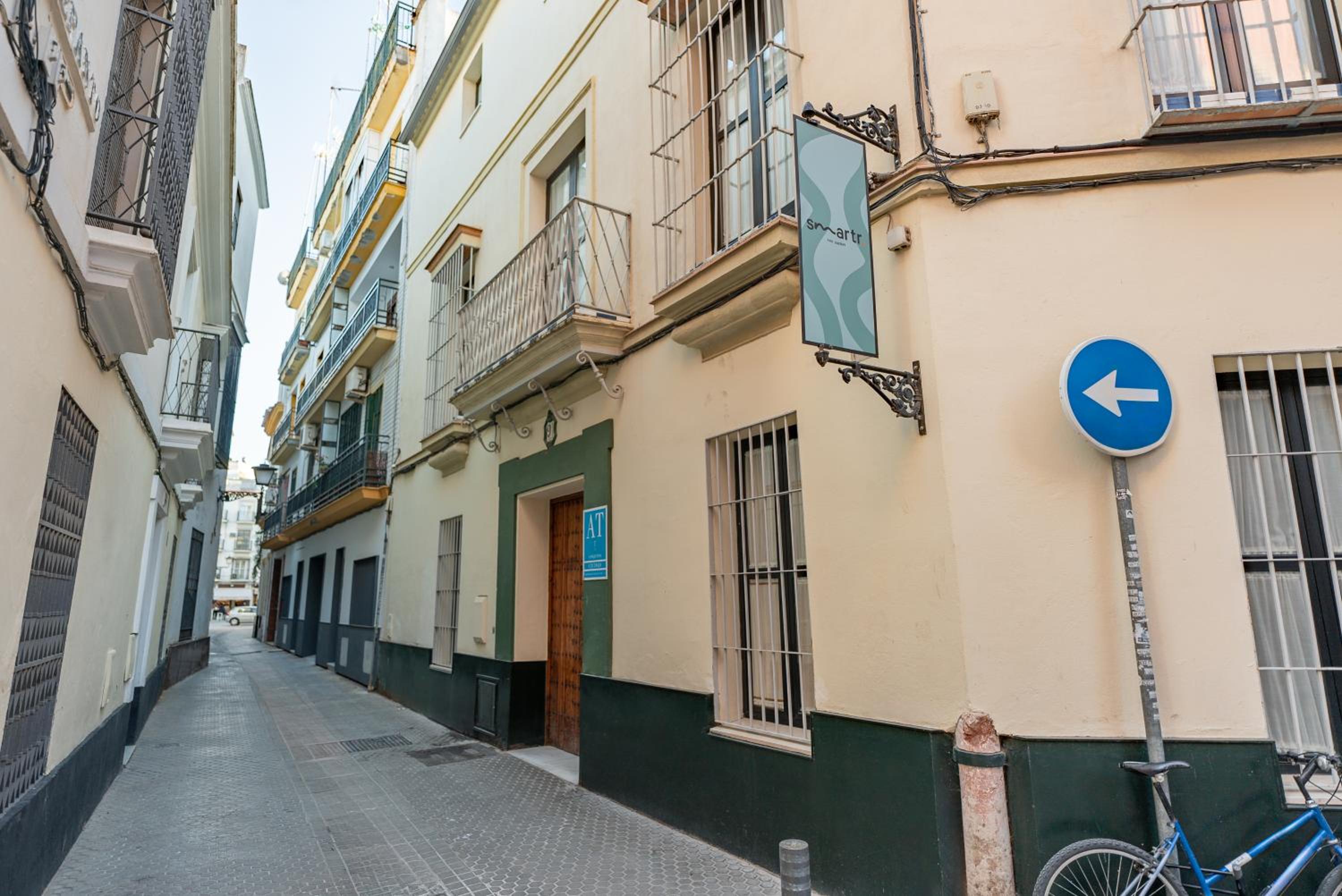 Smartr Sevilla Las Dueñas view 4