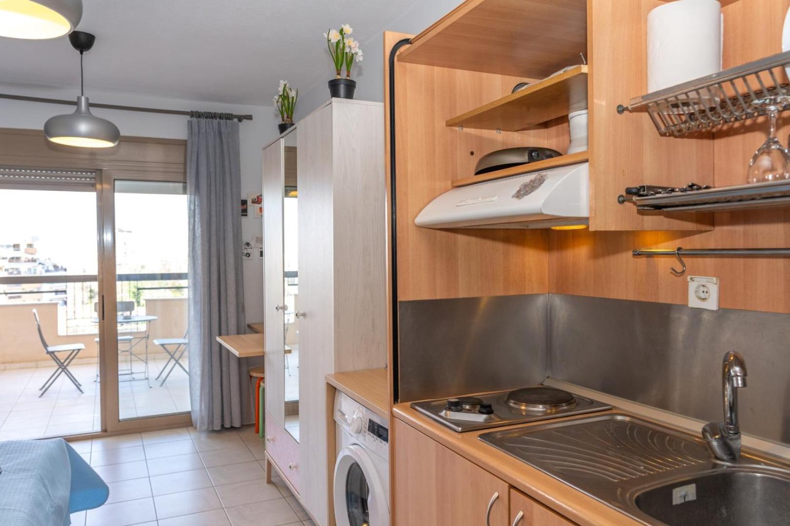 Kosmos Service Apartment Beautiful Studio 3 view 4