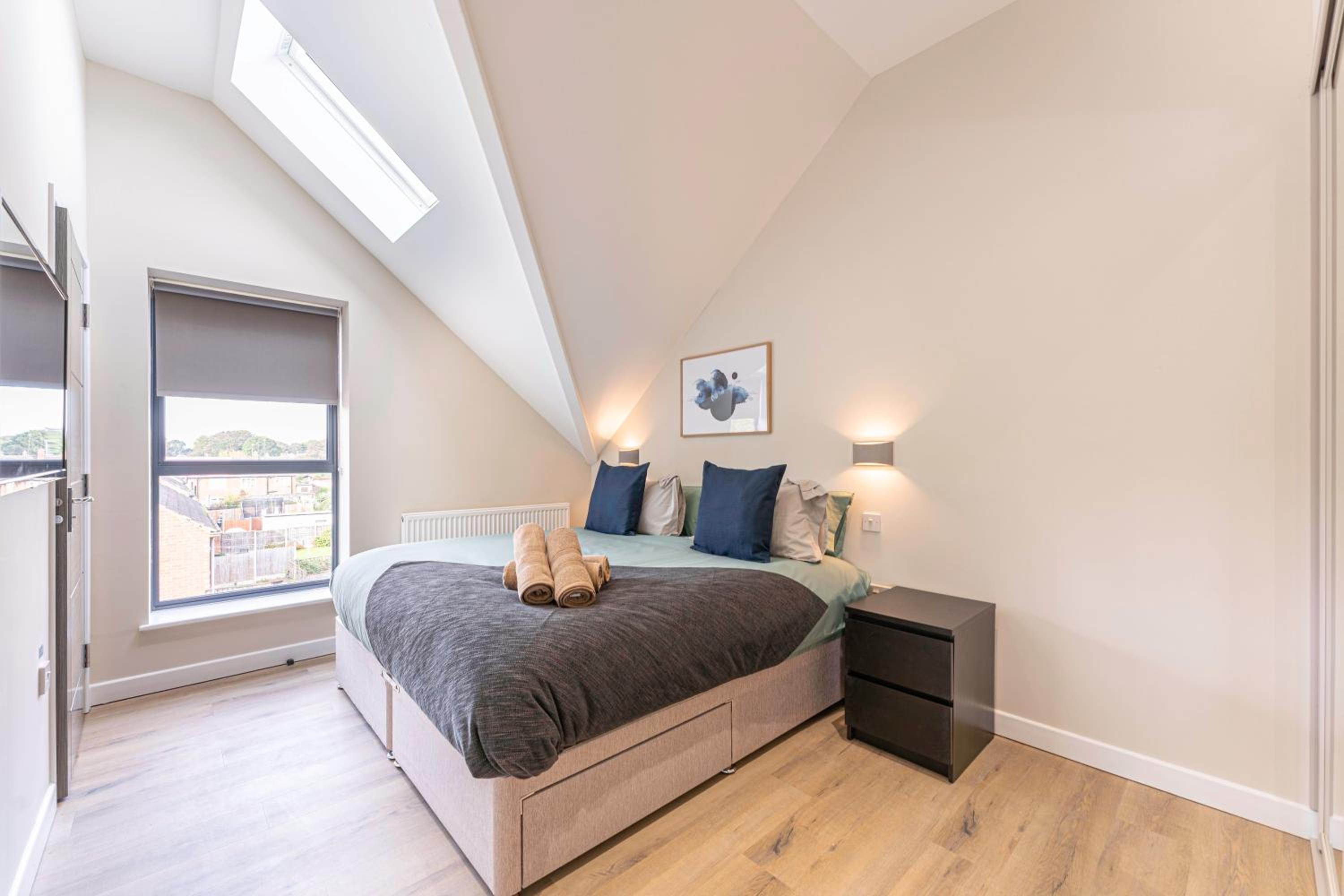 Maple Apartments - Modern 2 Bed Apartment in Derby view 4