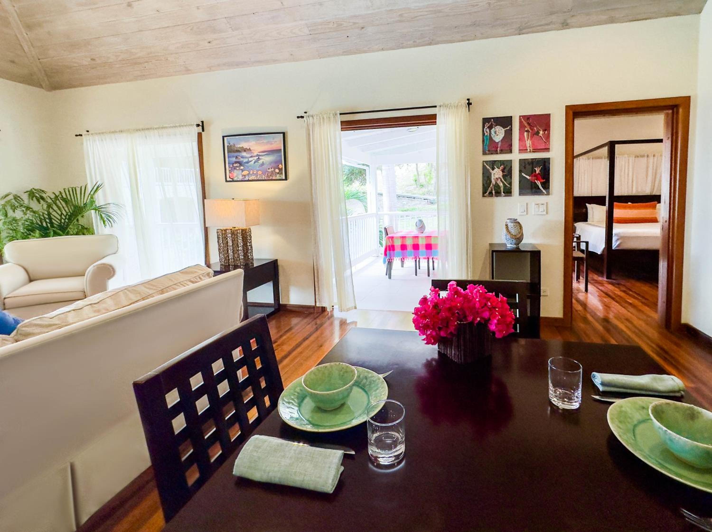 The Hideaway 1-Bedroom Suite, Pool - Beach & Restaurant