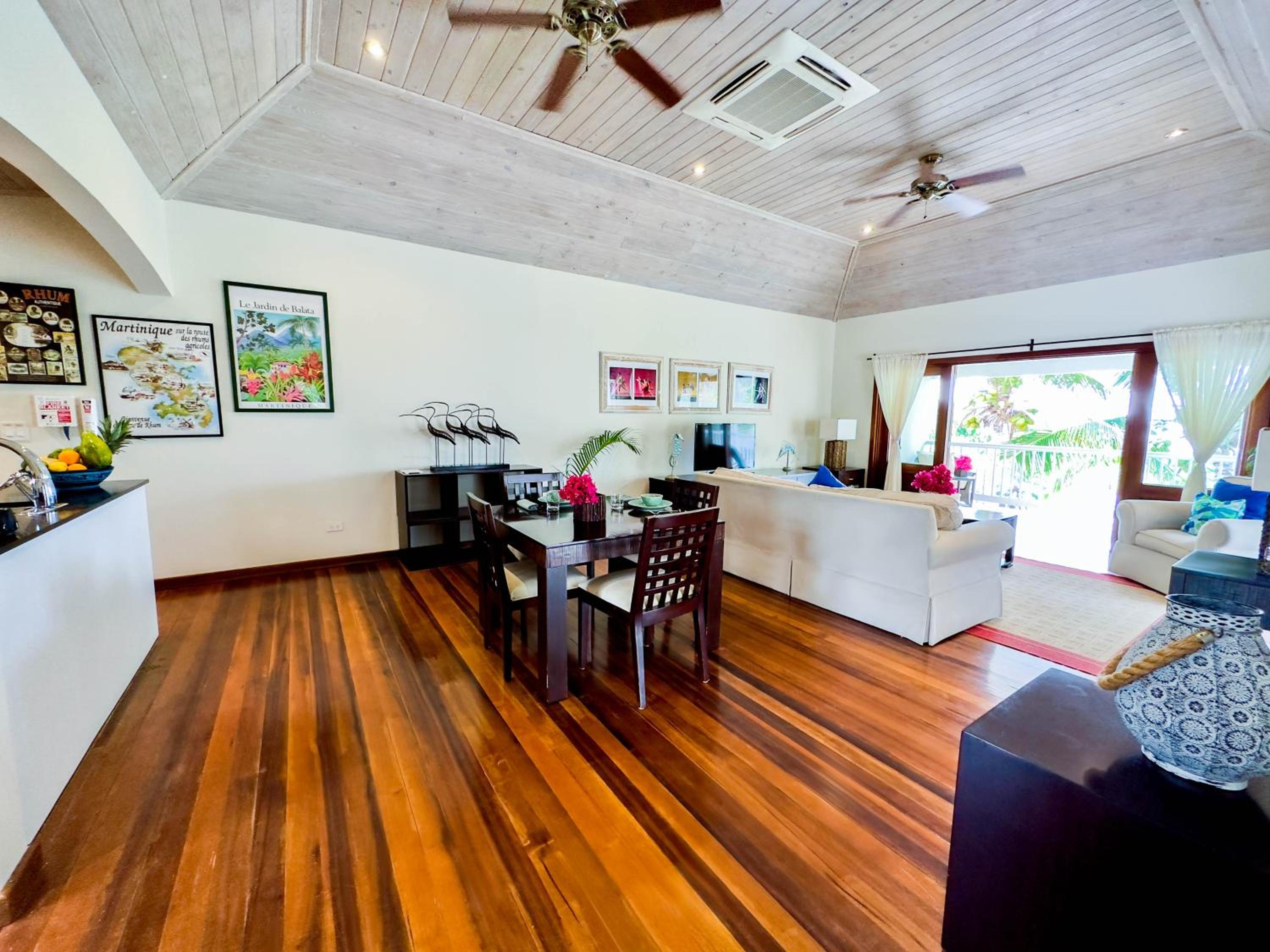 The Hideaway 1-Bedroom Suite, Pool - Beach & Restaurant