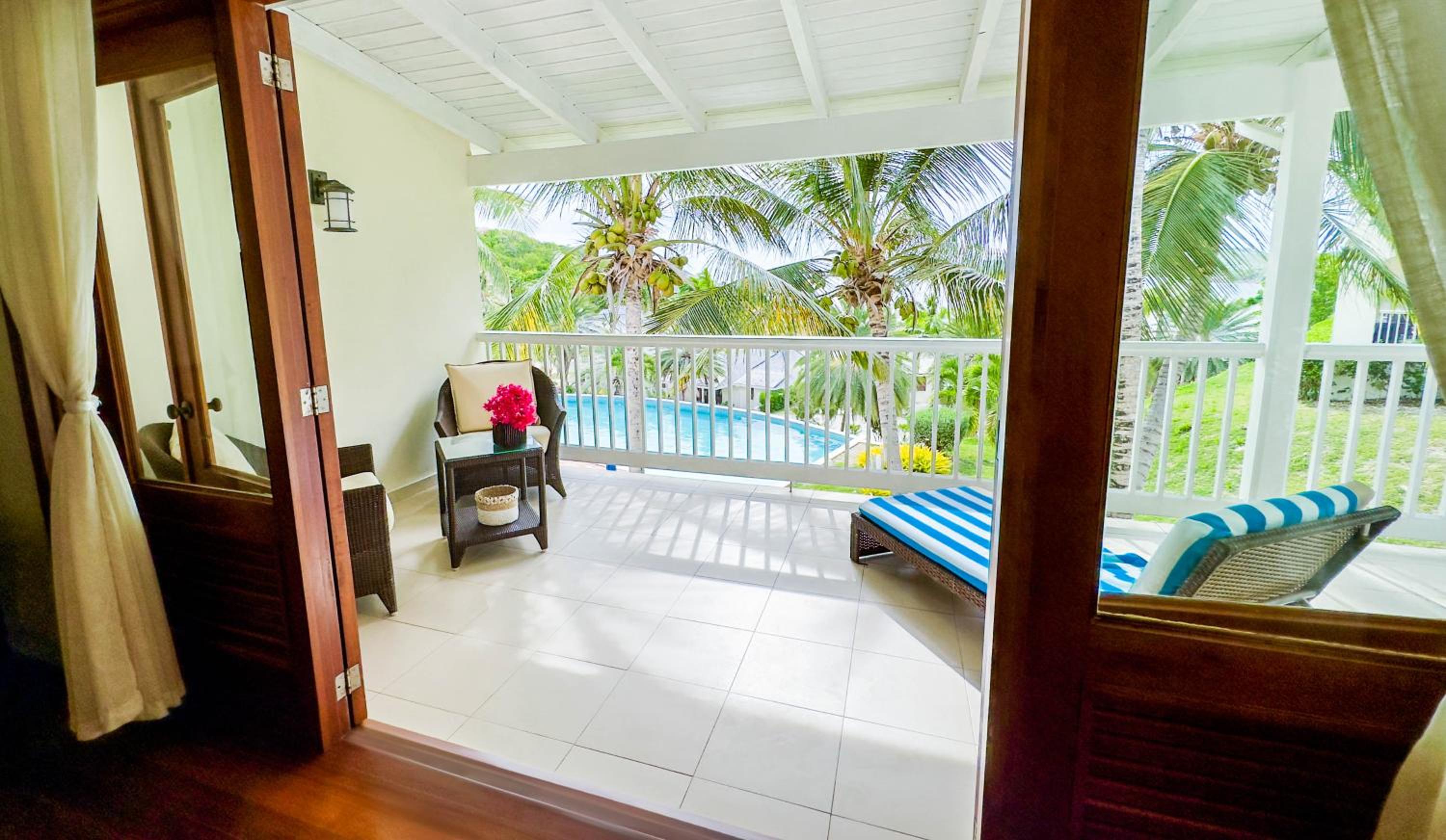 The Hideaway 1-Bedroom Suite, Pool - Beach & Restaurant