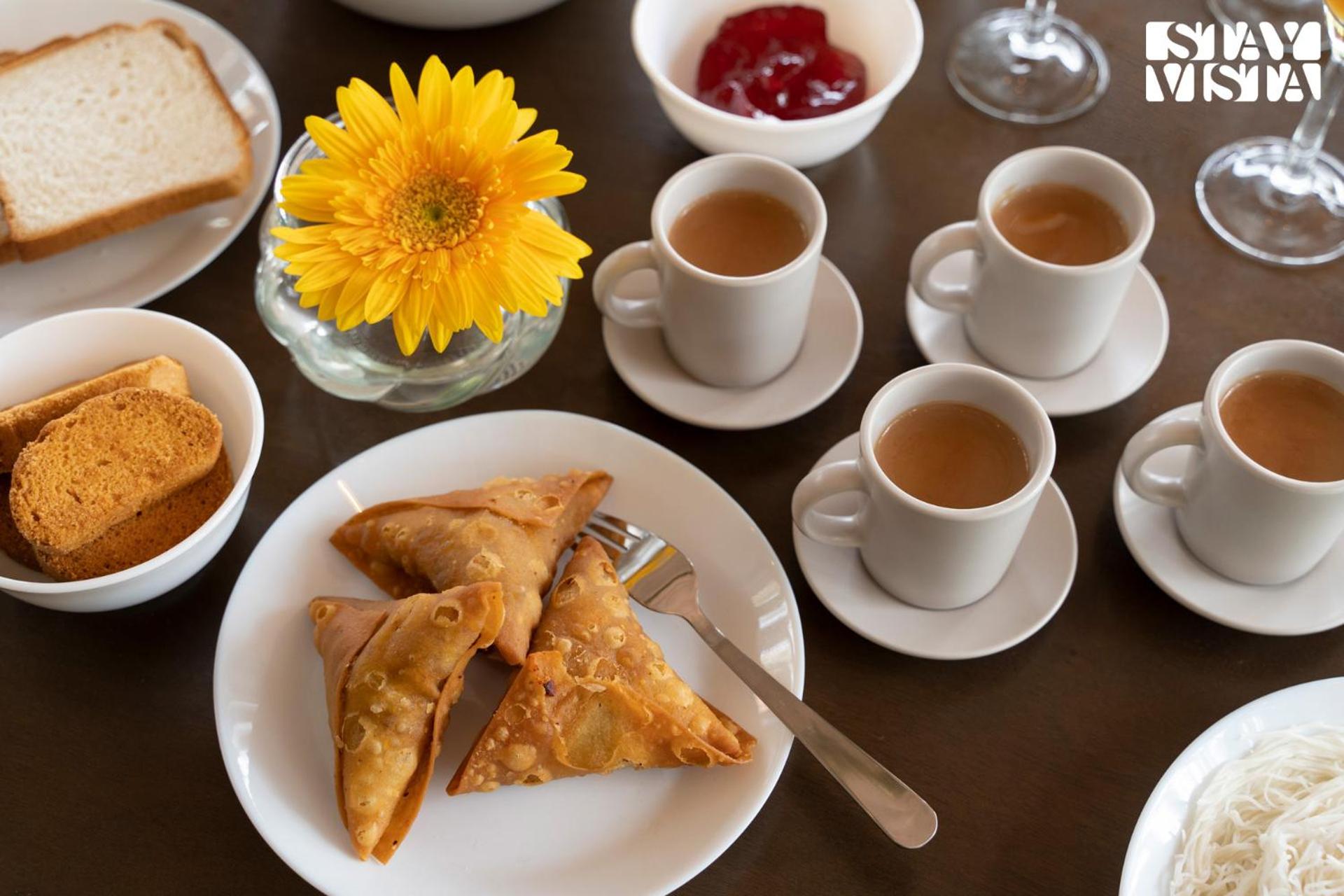 StayVista at Palm Tree Homes with Complimentary Breakfast, BBQ Grill and Pet-Friendly Home
