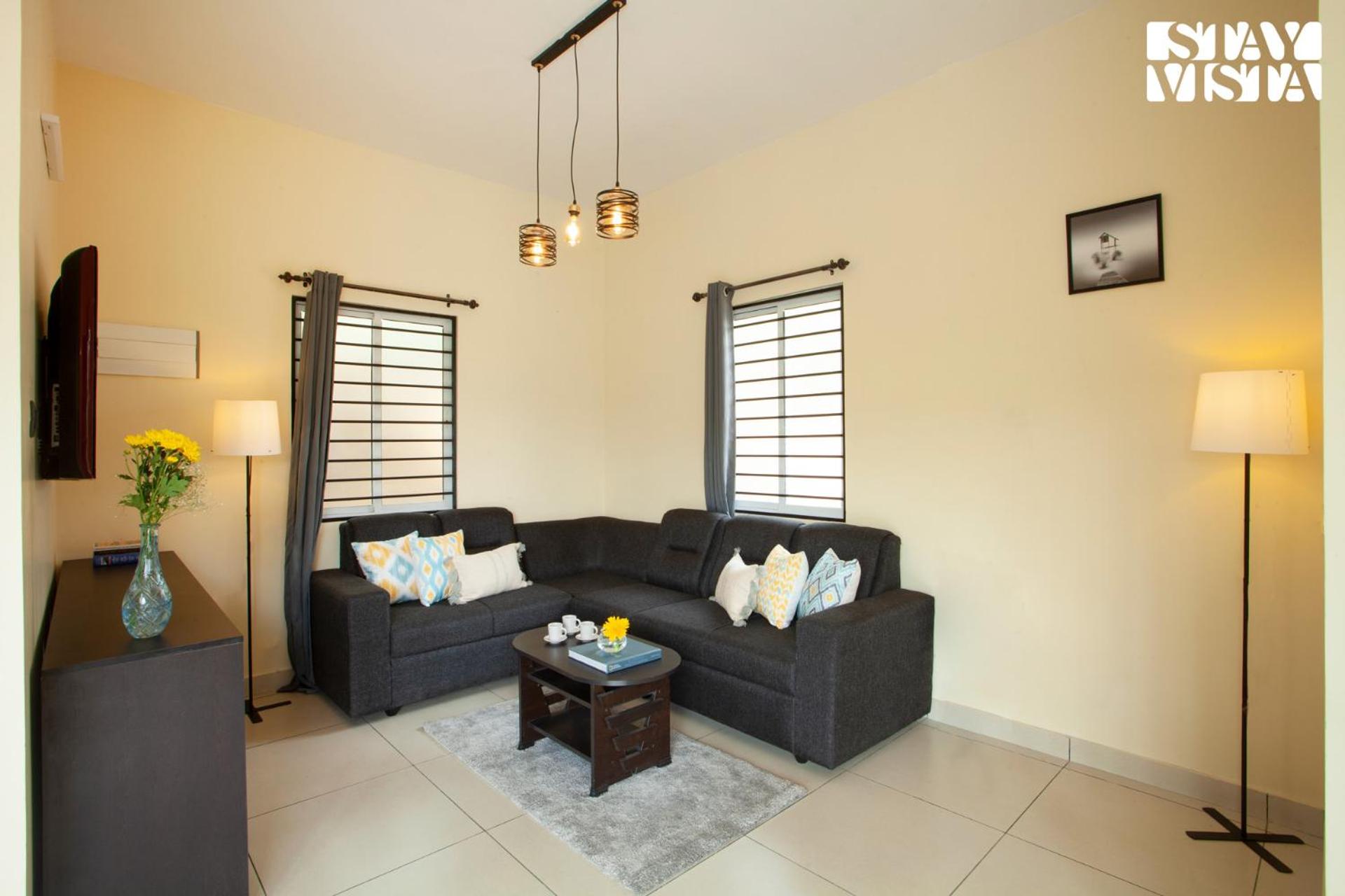 StayVista at Palm Tree Homes with Complimentary Breakfast, BBQ Grill and Pet-Friendly Home