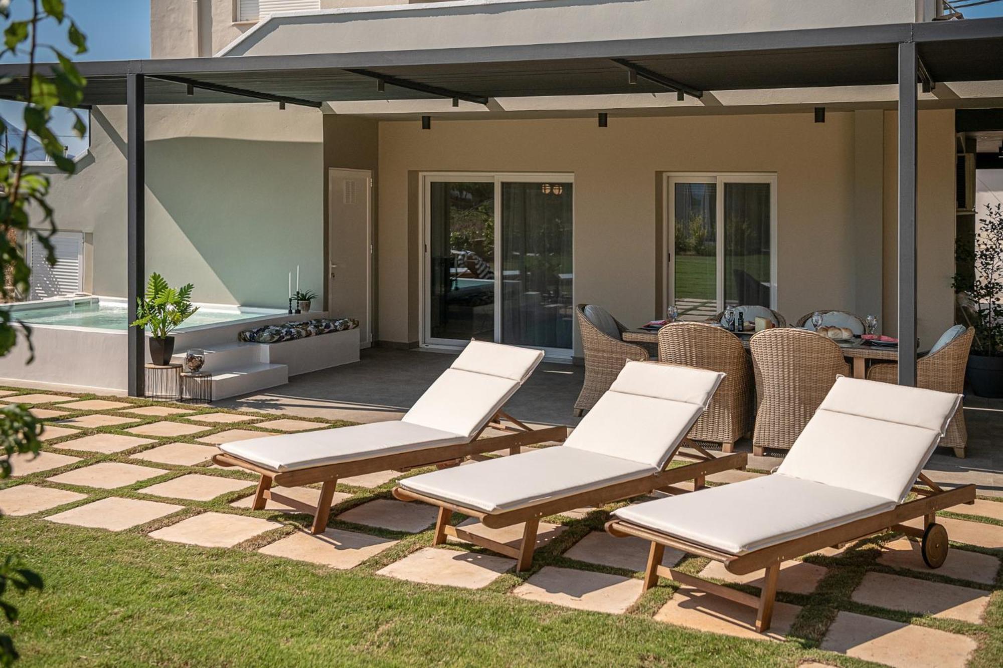 HappyHouse Villa