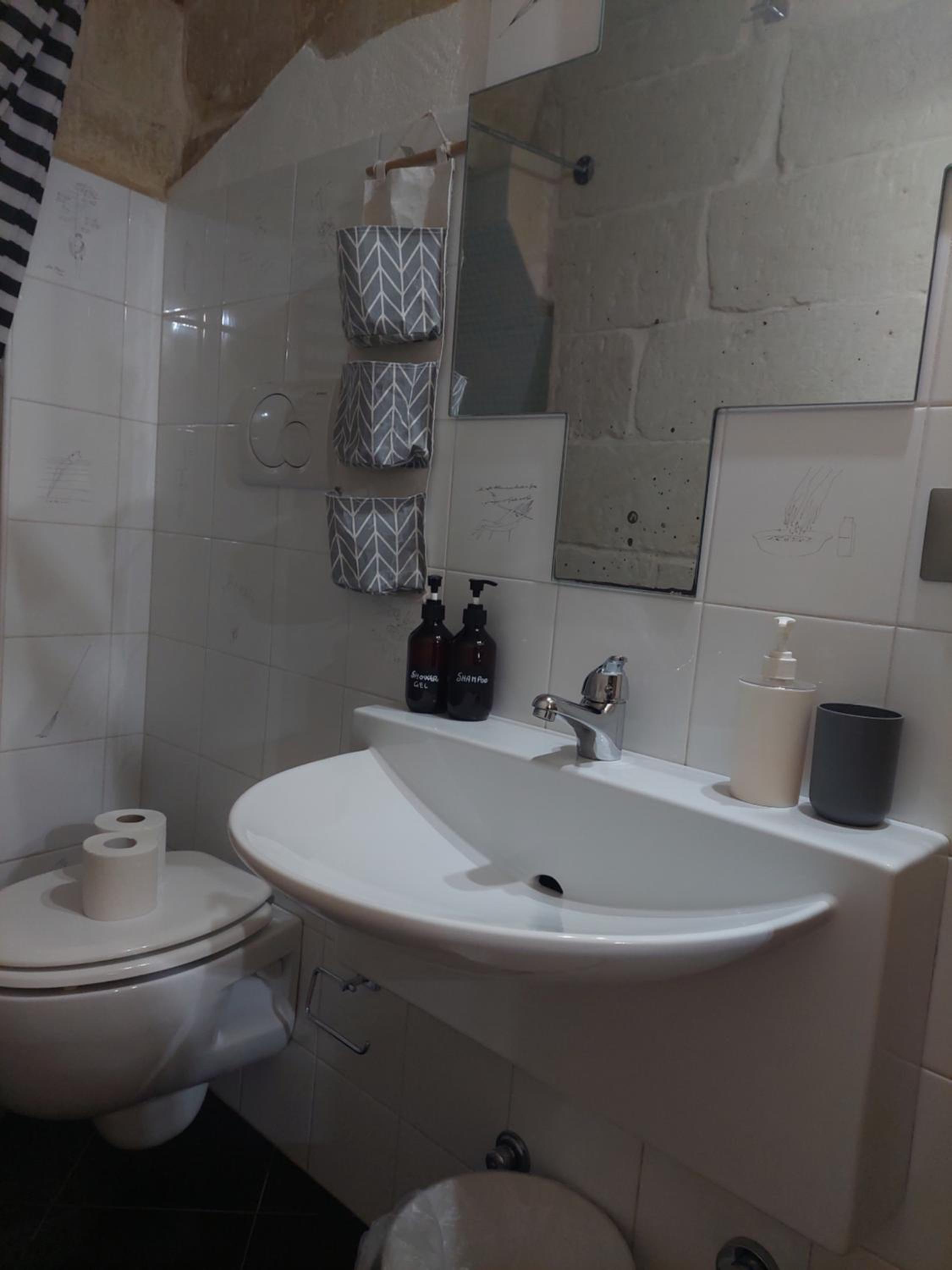 White Suite B&B