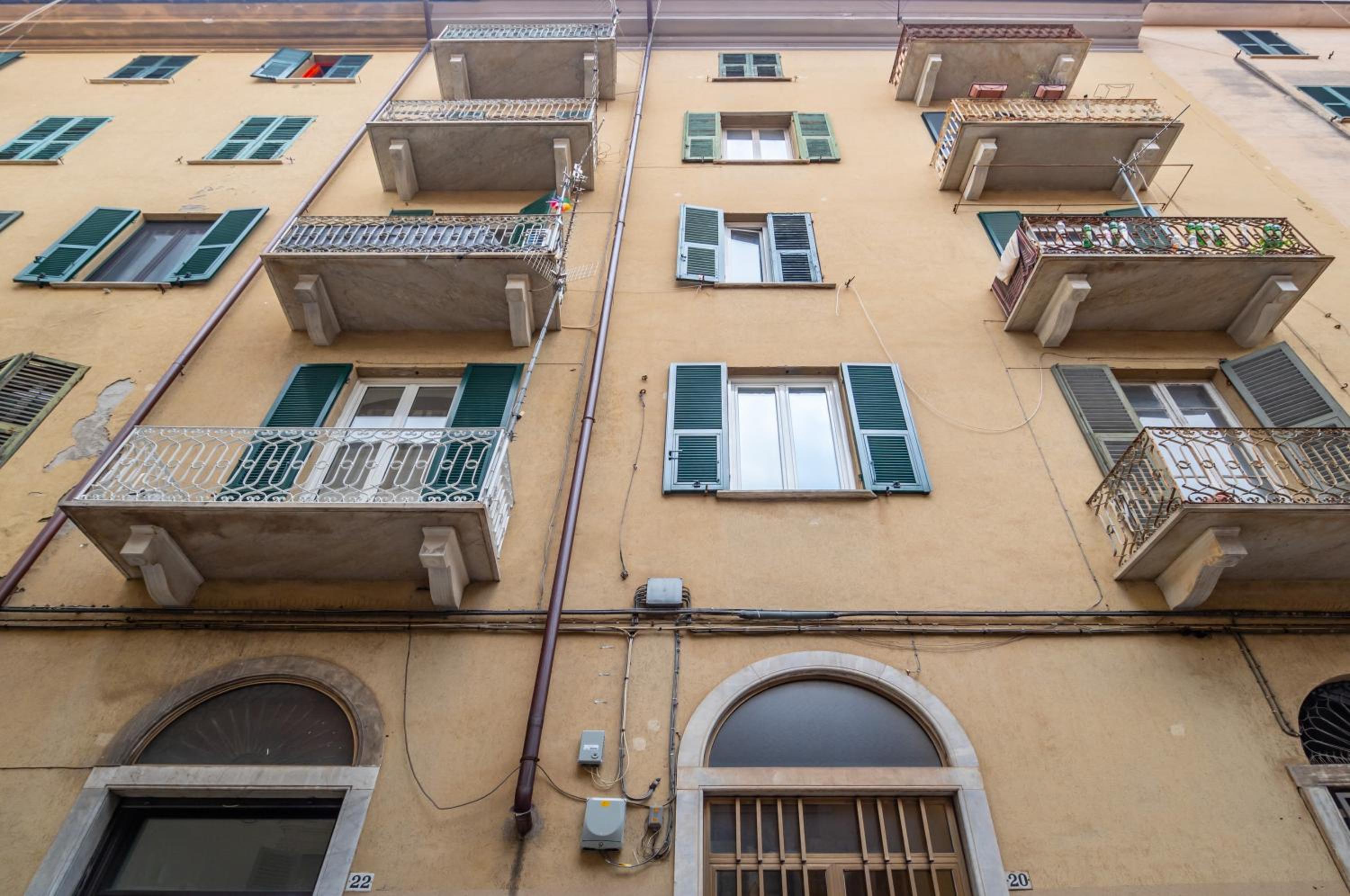 GuestHost - One step away from the historic center Lovely Flats view 2